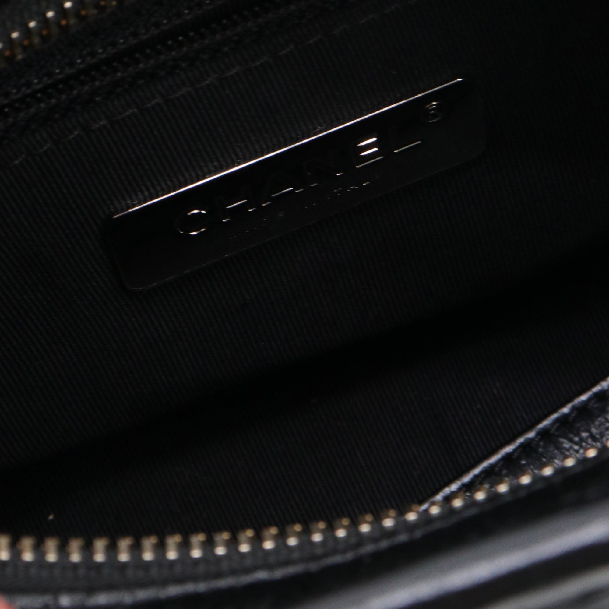CHANEL - Sac à bandoulière Gabrielle Mini Édition Limitée Chanel en cuir et toile noire