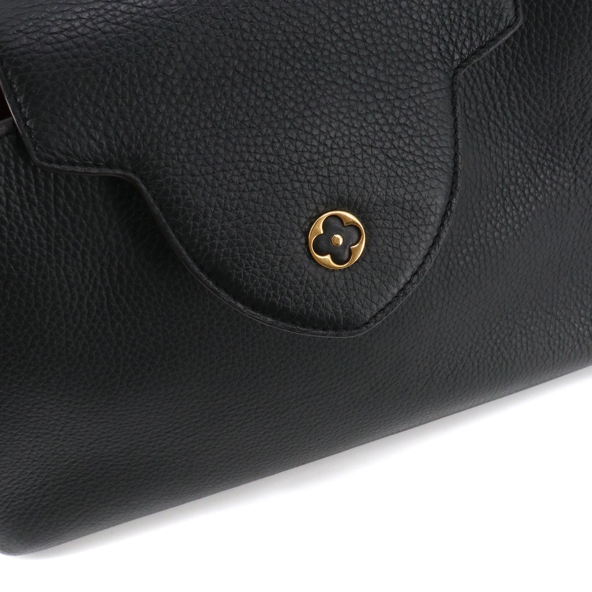 LOUIS VUITTON - Sac à main Capucines GM Louis Vuitton en cuir grainé noir