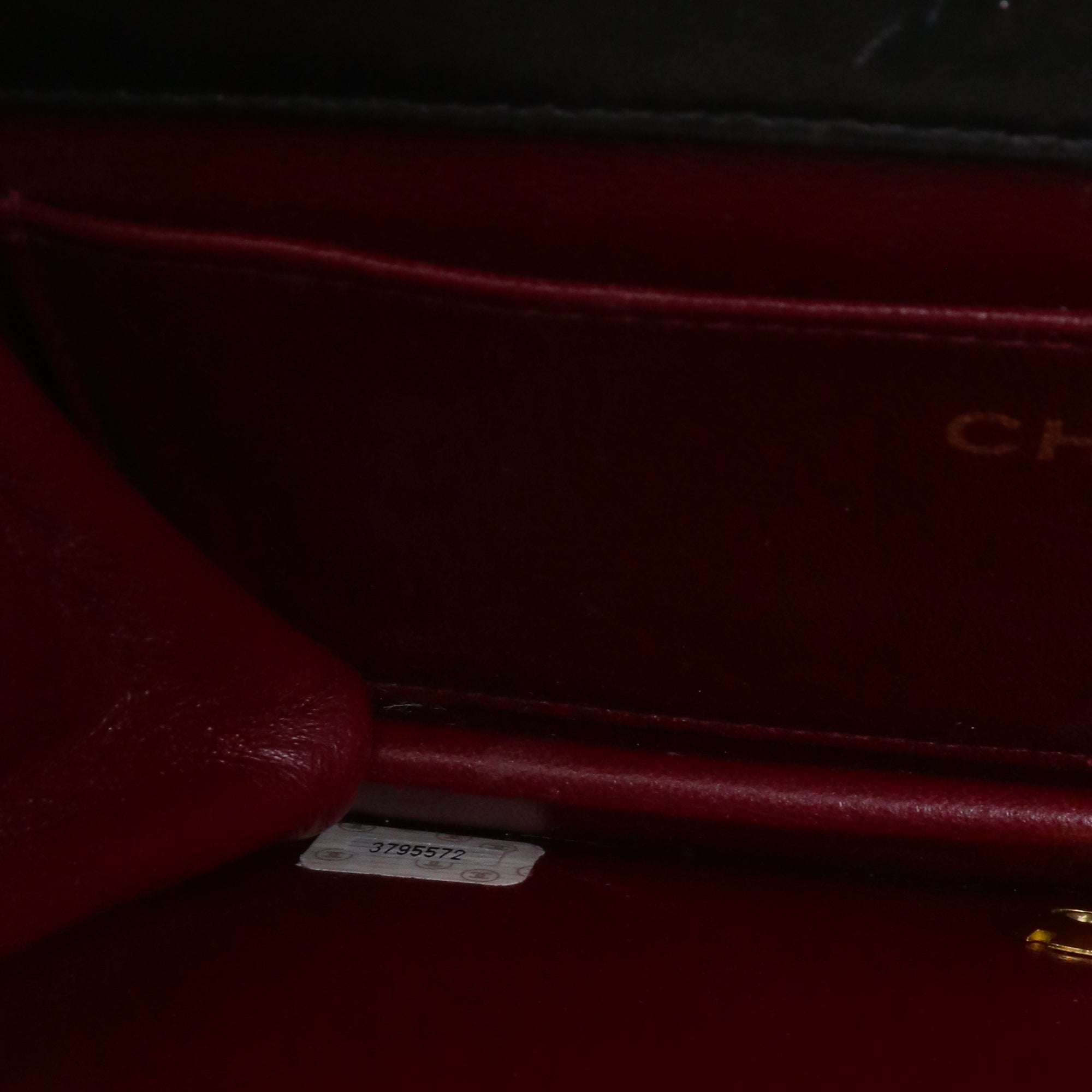 CHANEL - Sac à bandoulière Wallet On Chain Chanel en cuir lisse noir vintage