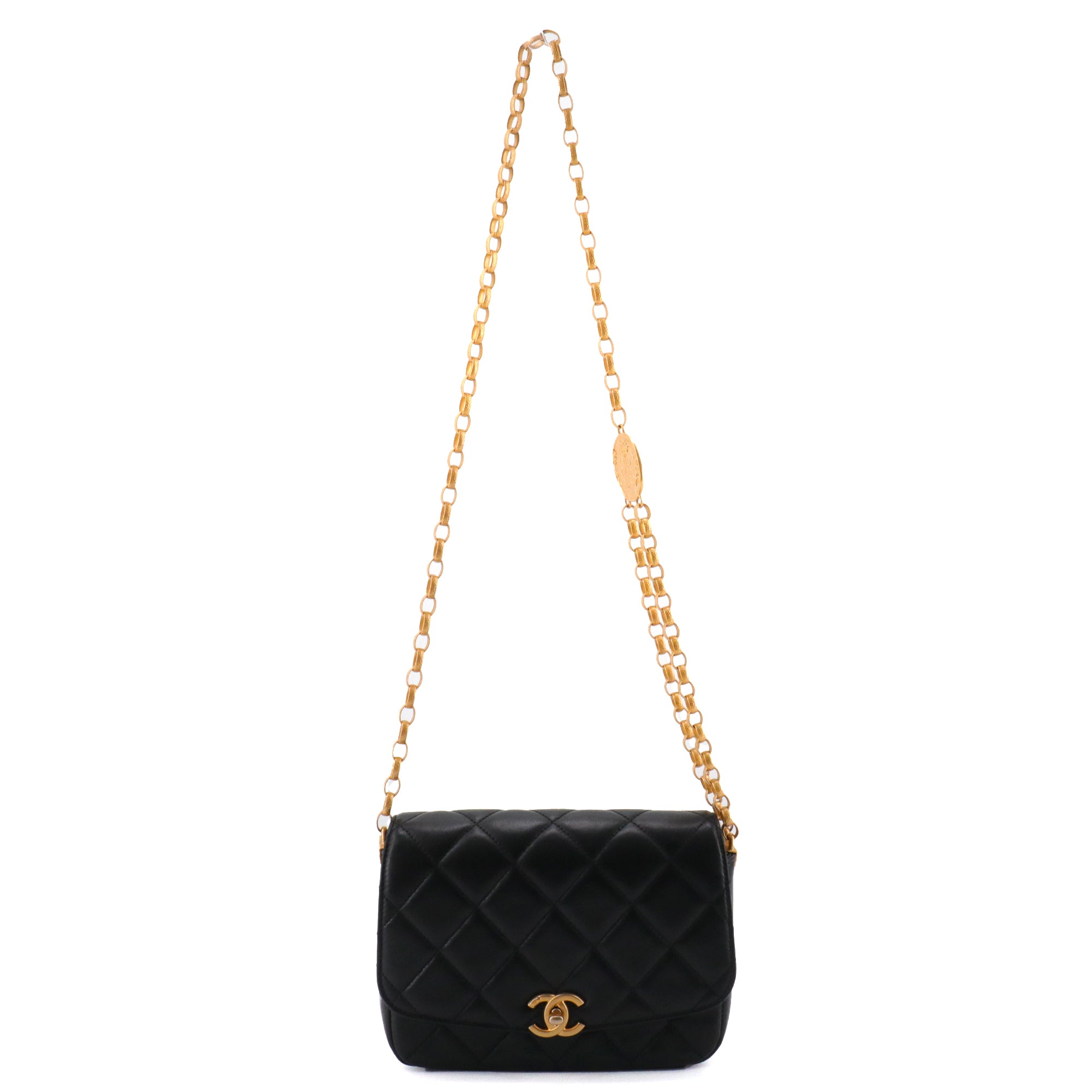 CHANEL - Sac à bandoulière Timeless CC Coin Chanel en cuir lisse noir