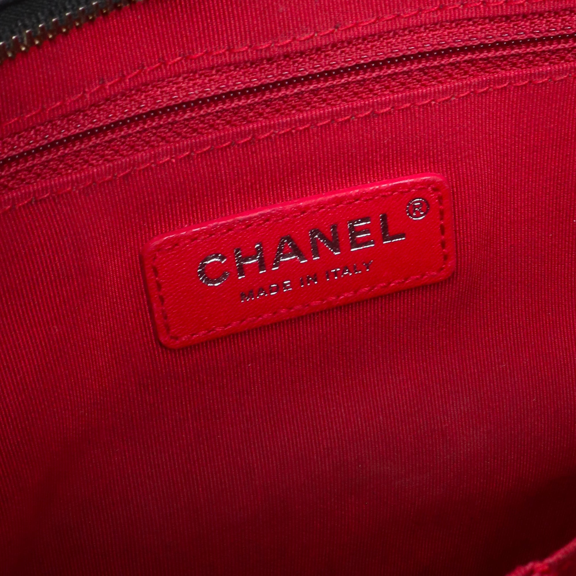 CHANEL - Sac à bandoulière Gabrielle GM Chanel en cuir noir