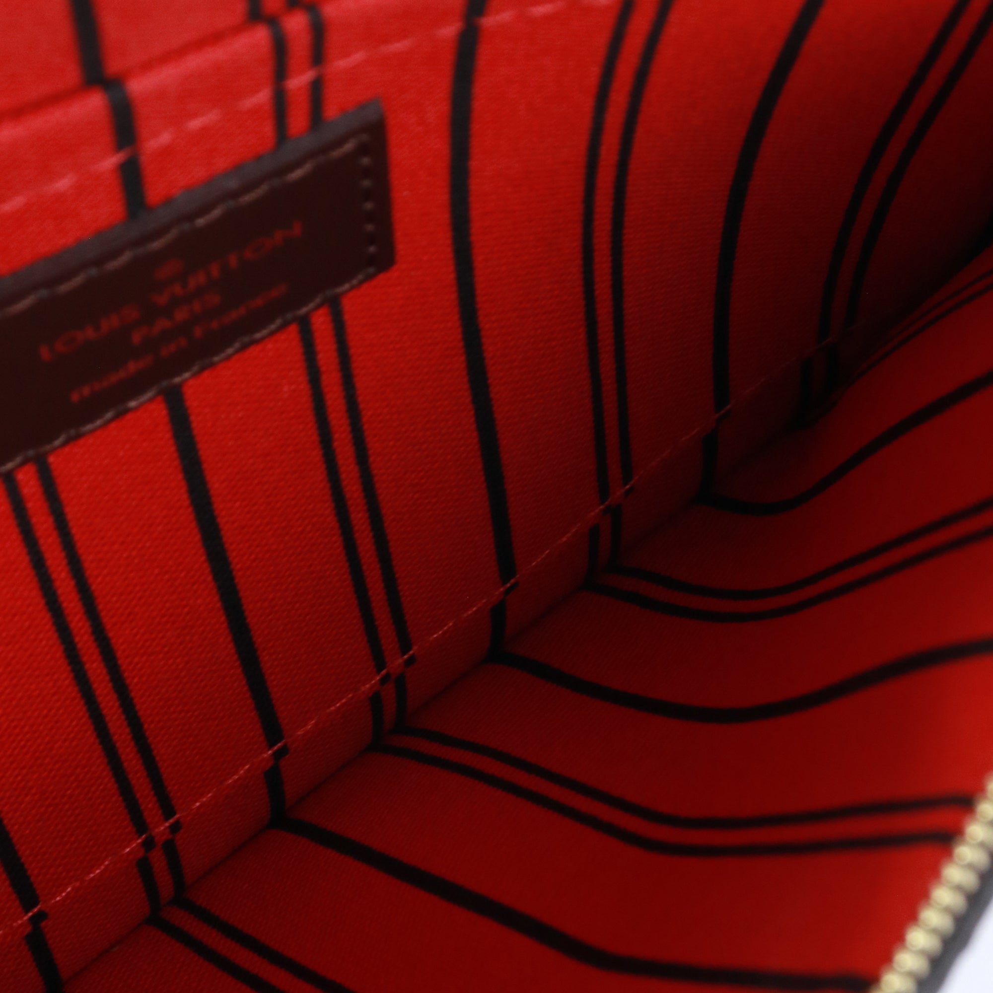 LOUIS VUITTON - Pochette Neverfull Louis Vuitton en toile enduite damier ébène
