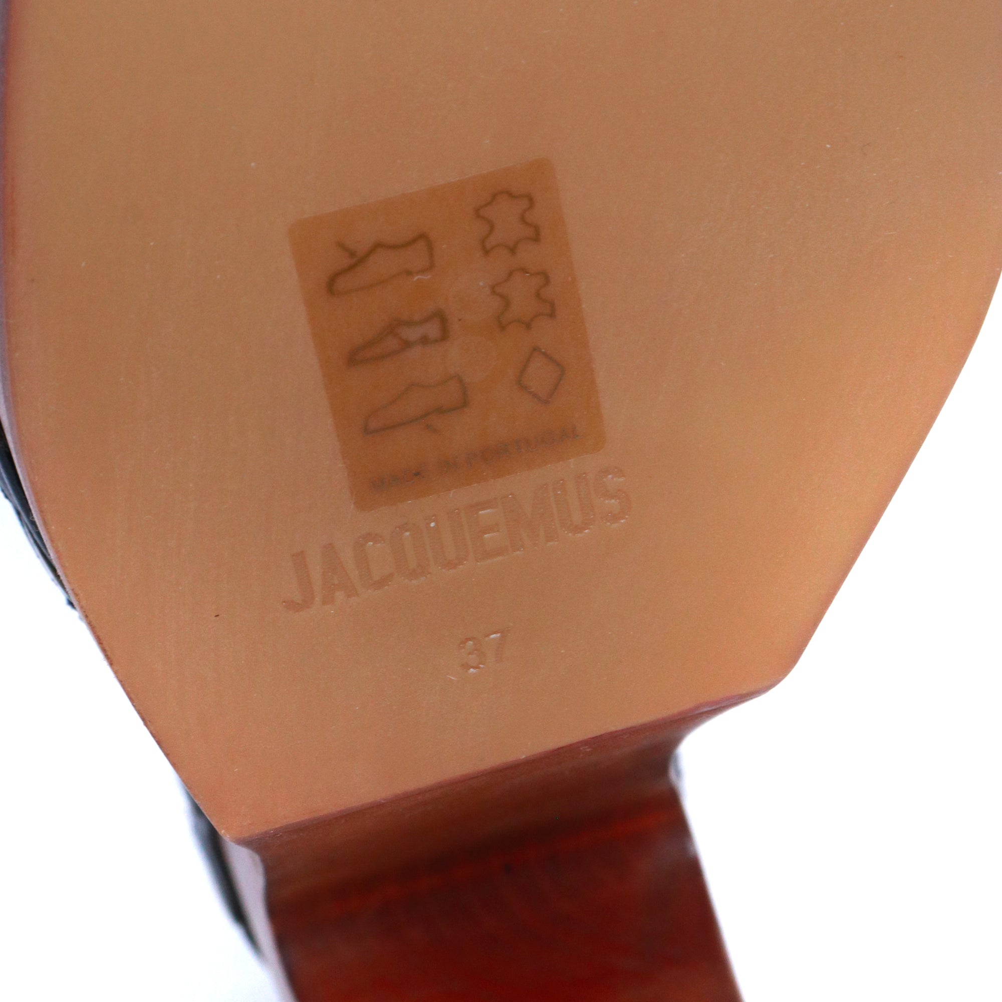 JACQUEMUS - Jacquemus clogs in black leather (size 37)