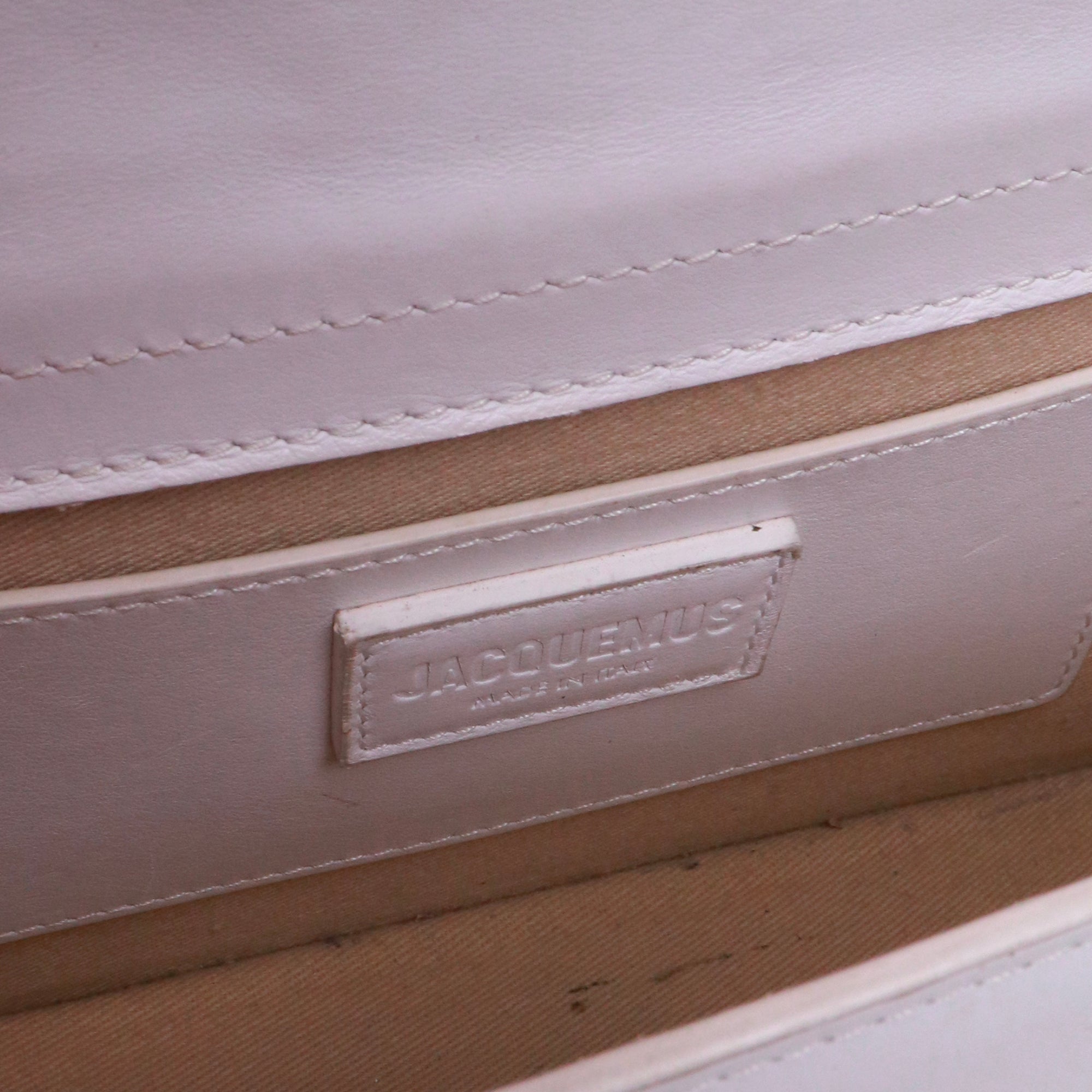 JACQUEMUS - Sac à bandoulière Le Grand Bambino Jacquemus en cuir blanc