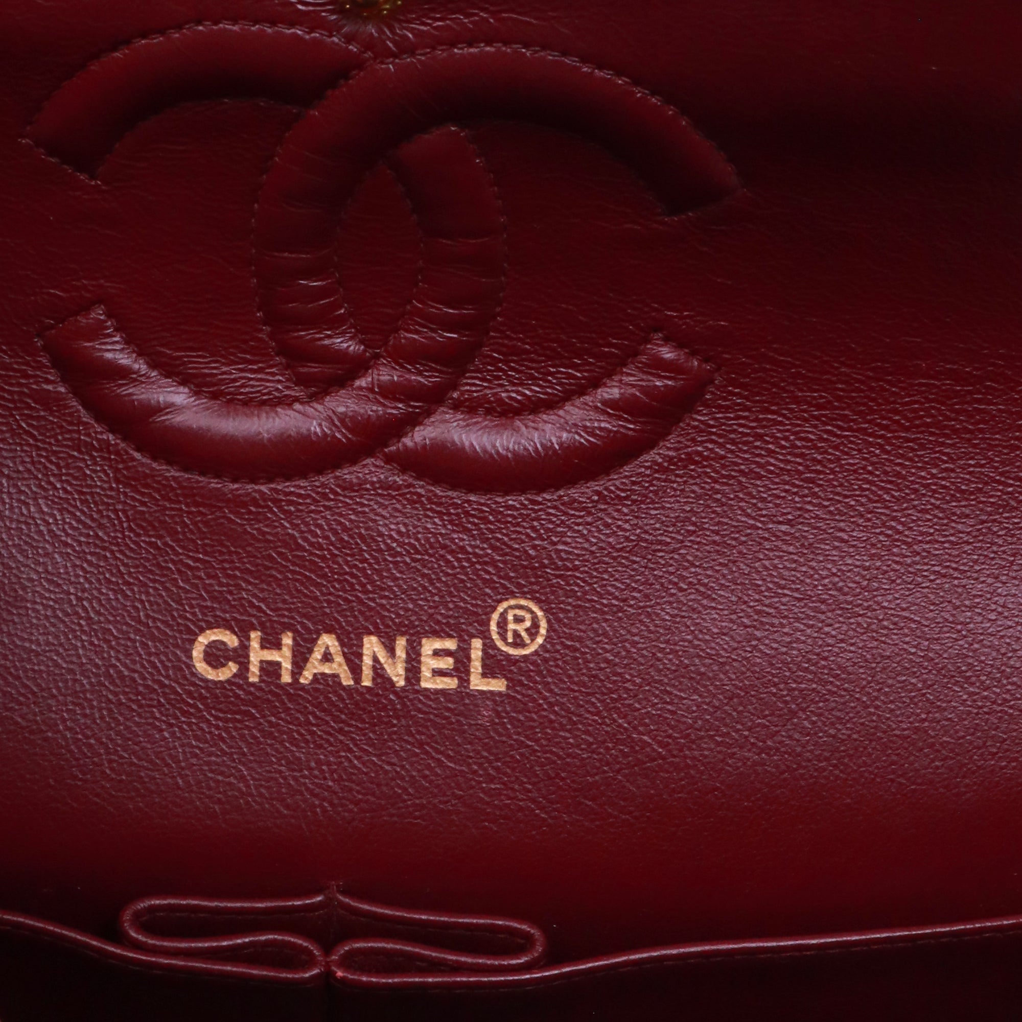 CHANEL - Sac à main Classique/Timeless 11.12 Chanel double flap en cuir matelassé noir vintage