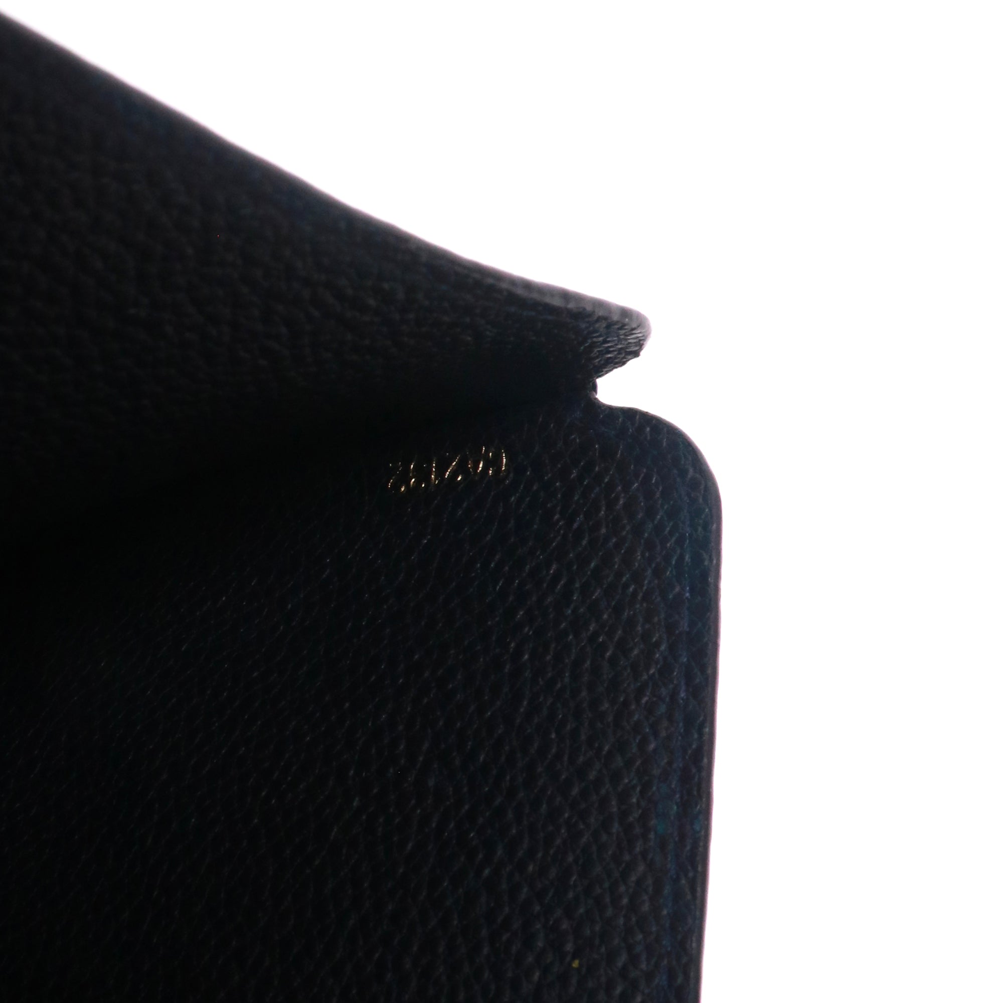LOUIS VUITTON - Pochette iPad Louis Vuitton en cuir empreinte noir