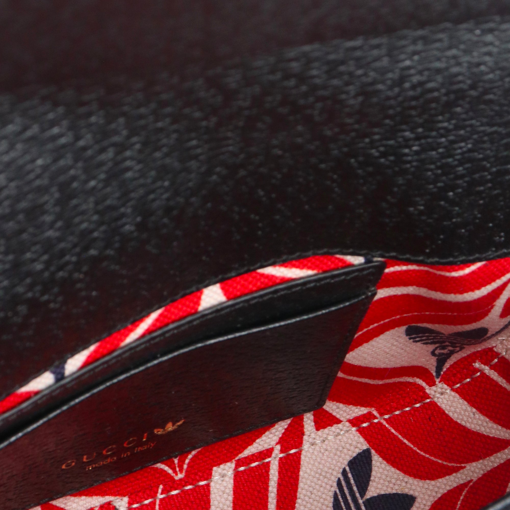 GUCCI - Sac à bandoulière Gucci x Adidas en cuir grainé noir