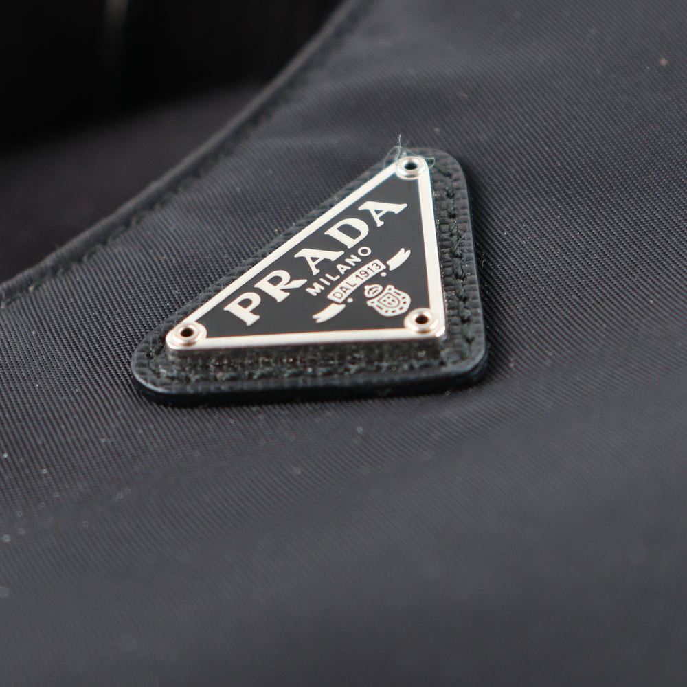 PRADA - Sac Re-edition 2005 en Re-nylon noir