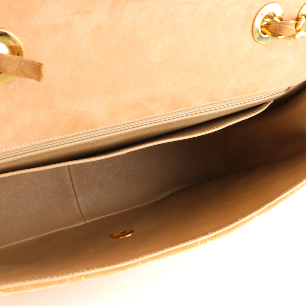 CHANEL - Sac à main Timeless Maxi Jumbo vintage en daim beige