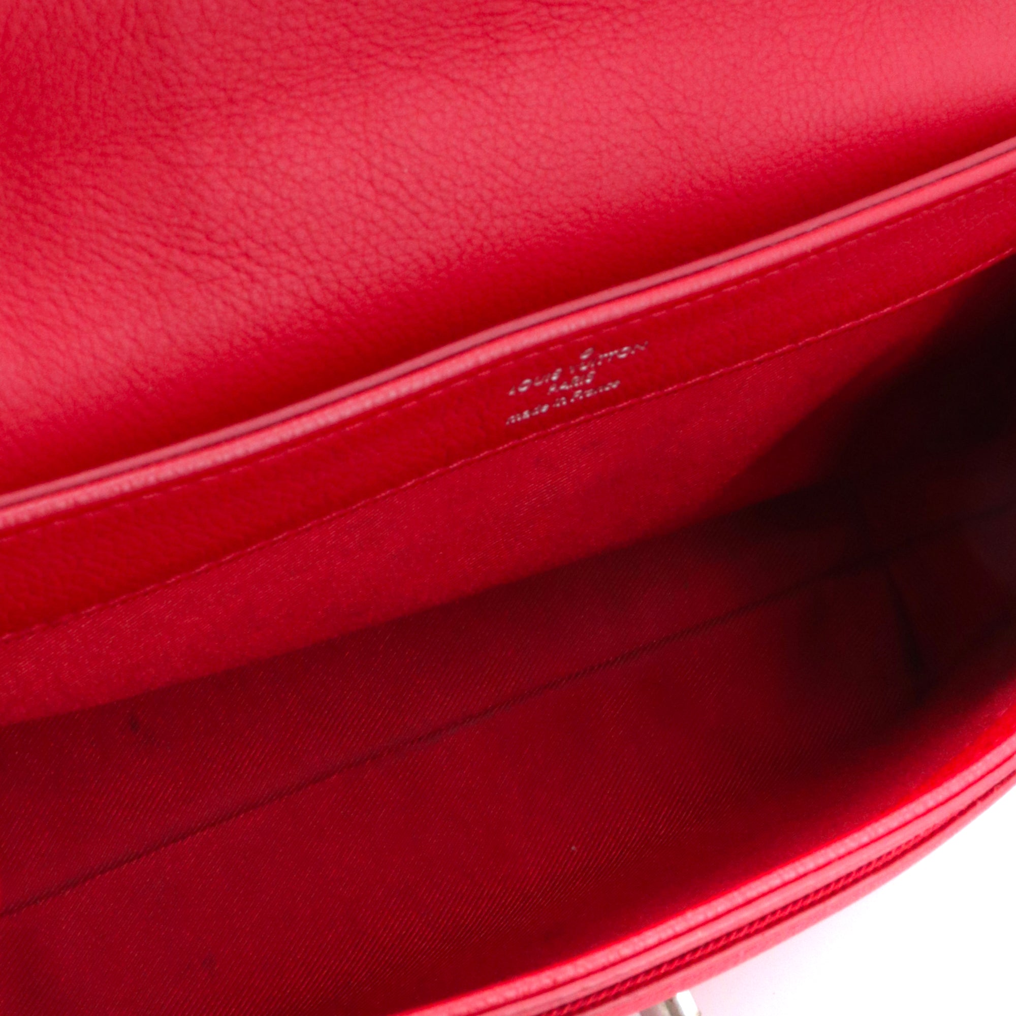 LOUIS VUITTON - Sac à main Lockme BB Louis Vuitton en cuir grainé rouge