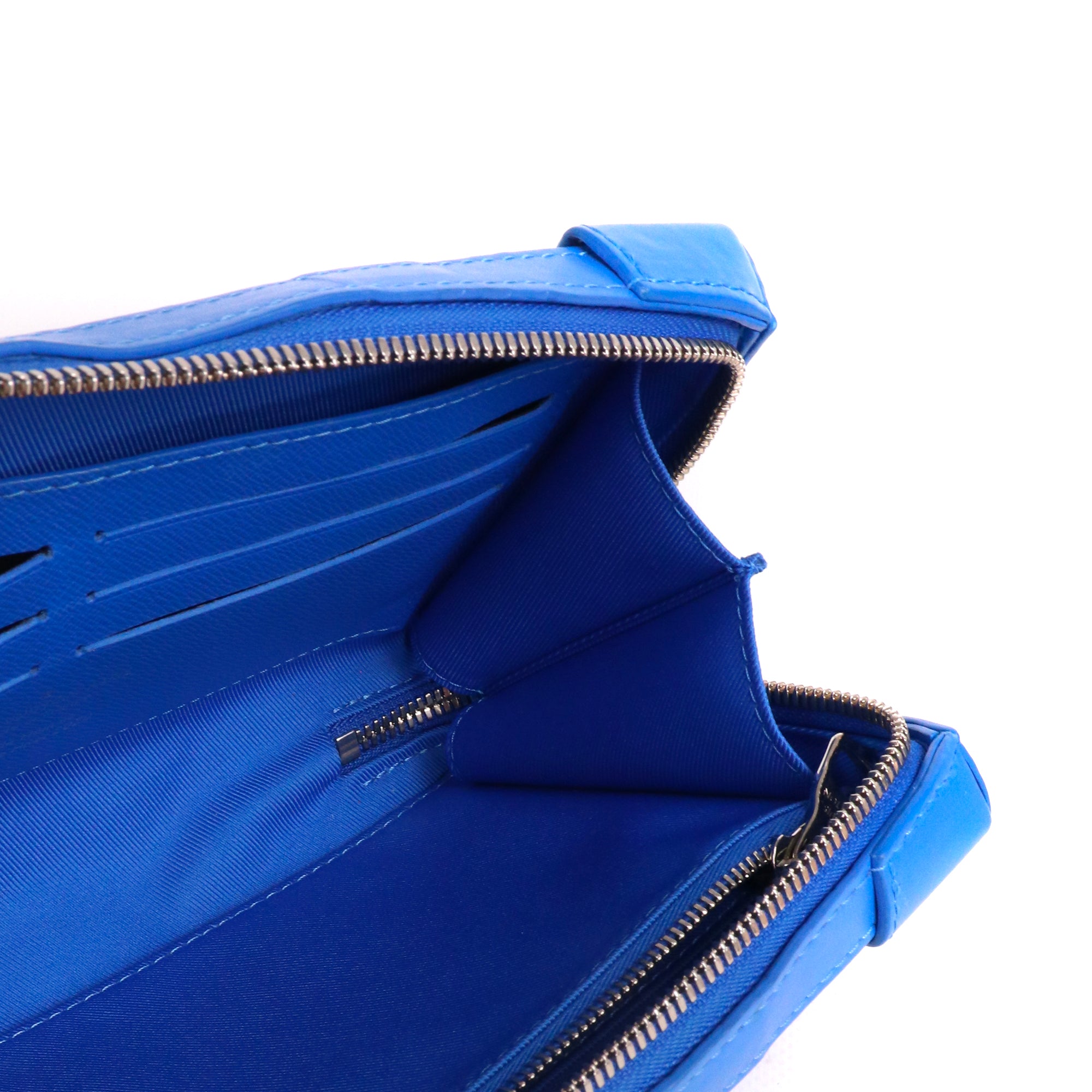 LOUIS VUITTON - Sac à bandoulière Trunk Clutch Cloud Louis Vuitton en toile monogrammée bleue édition limitée