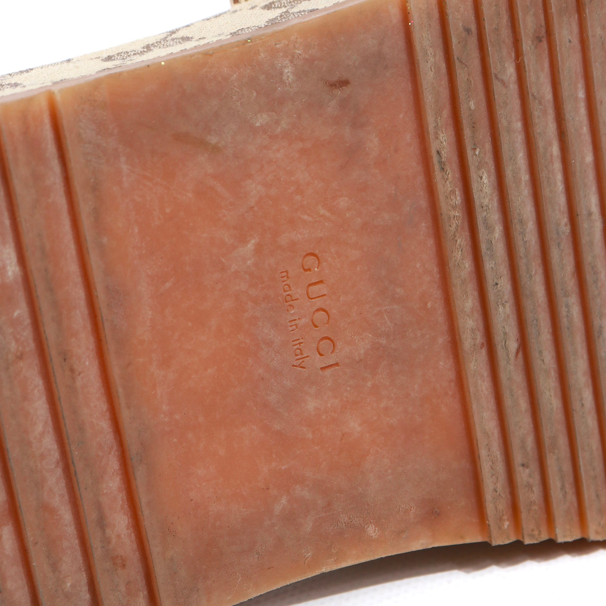 GUCCI - Mules à plateforme en toile GG (T39)