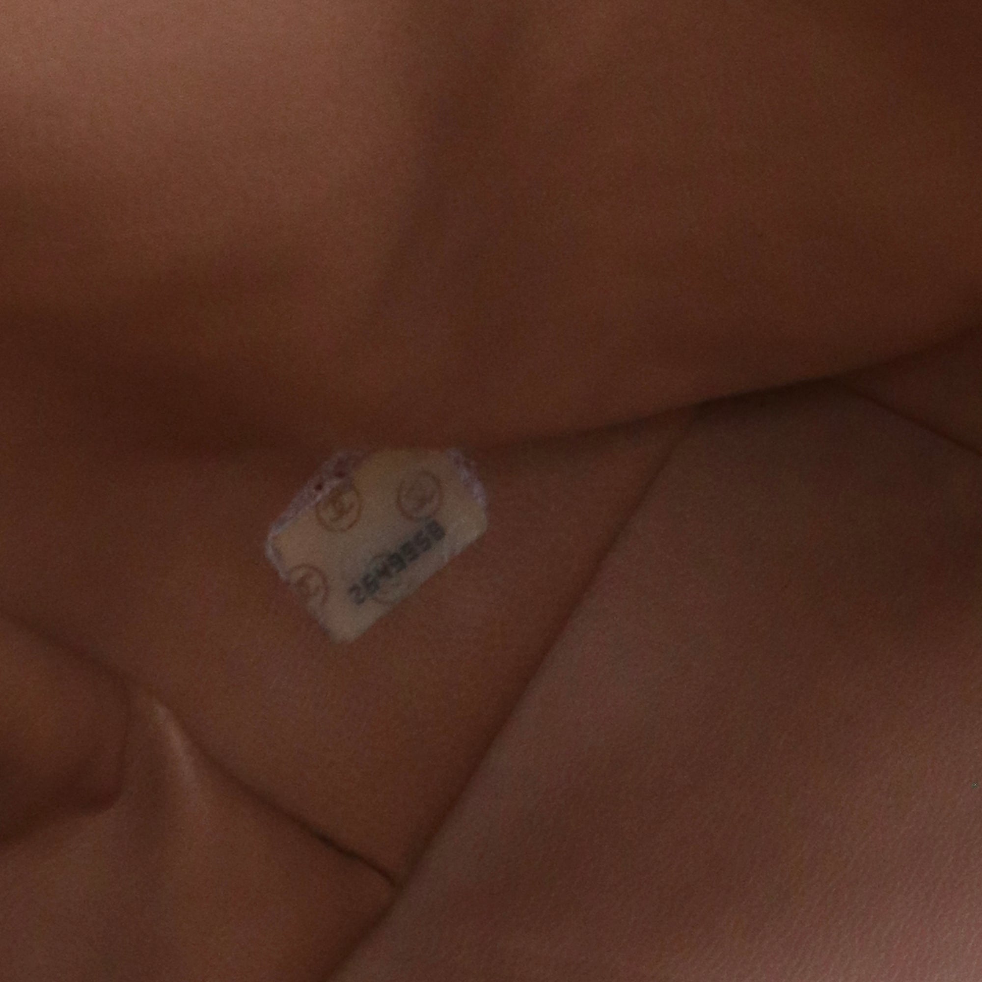 CHANEL - Sac à bandoulière Cocoball Chanel vintage en cuir matelassé beige