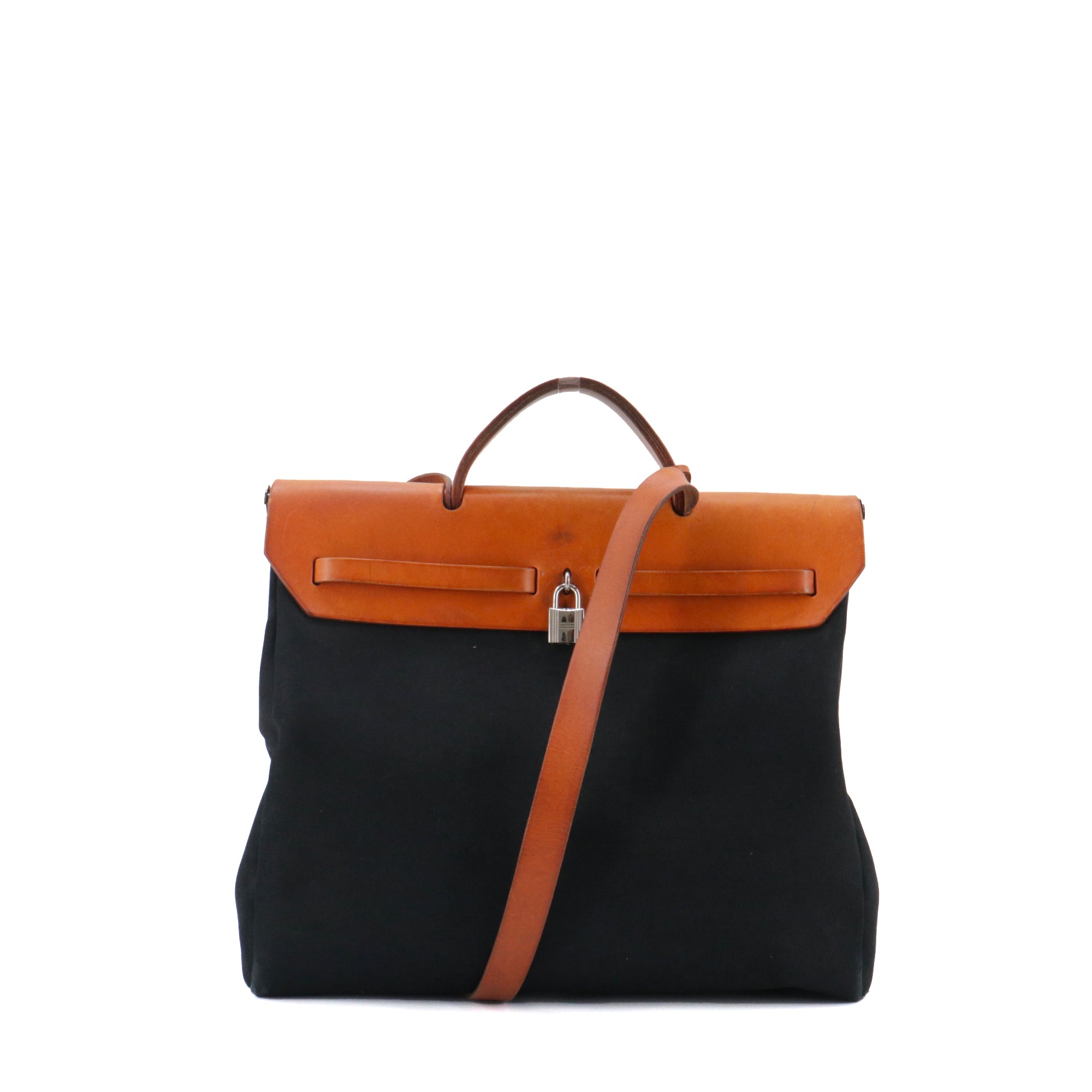 HERMÈS - Sac à épaule Herbag 38 Hermès en toile noire vintage