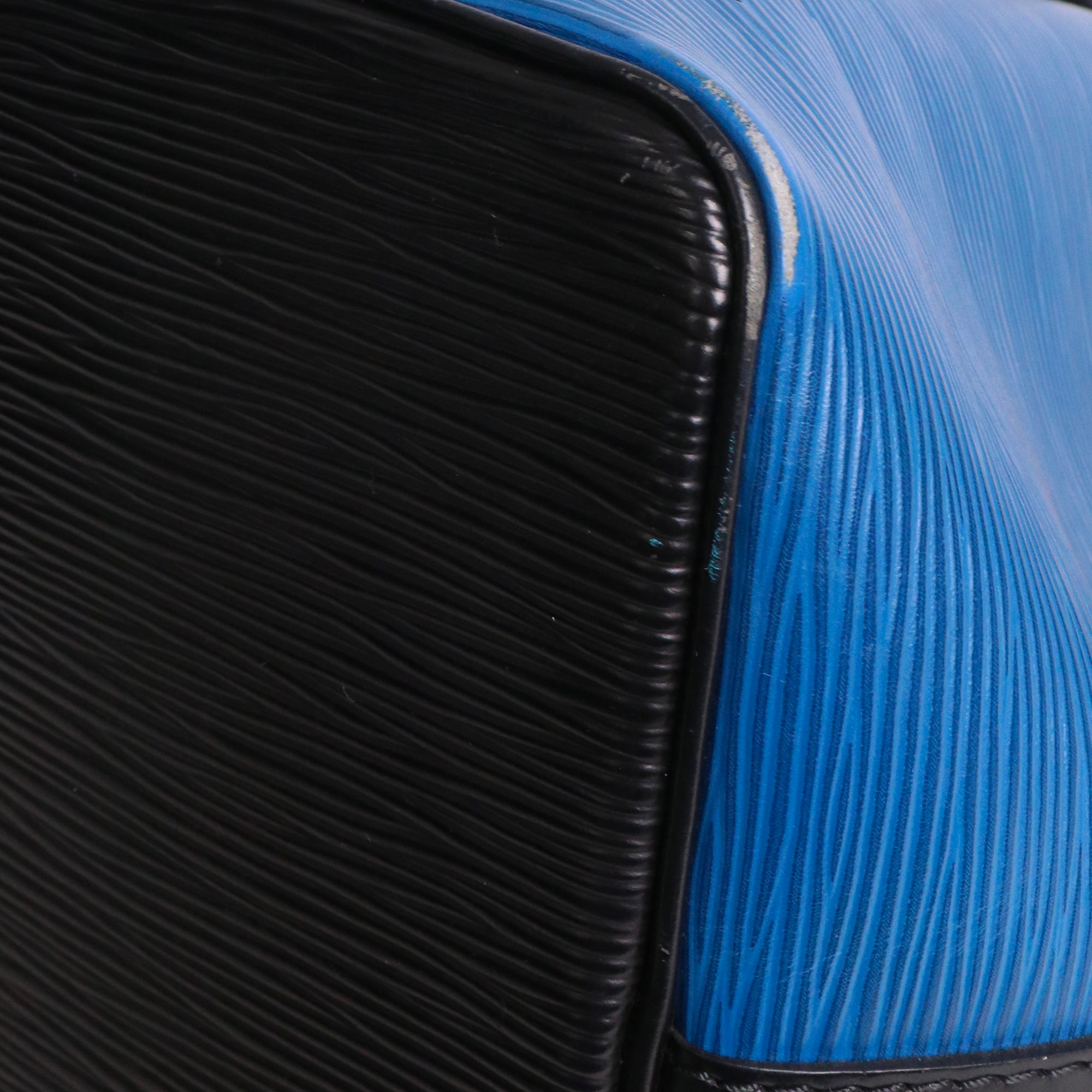 LOUIS VUITTON - Vintage Noé seal bag in monogram canvas