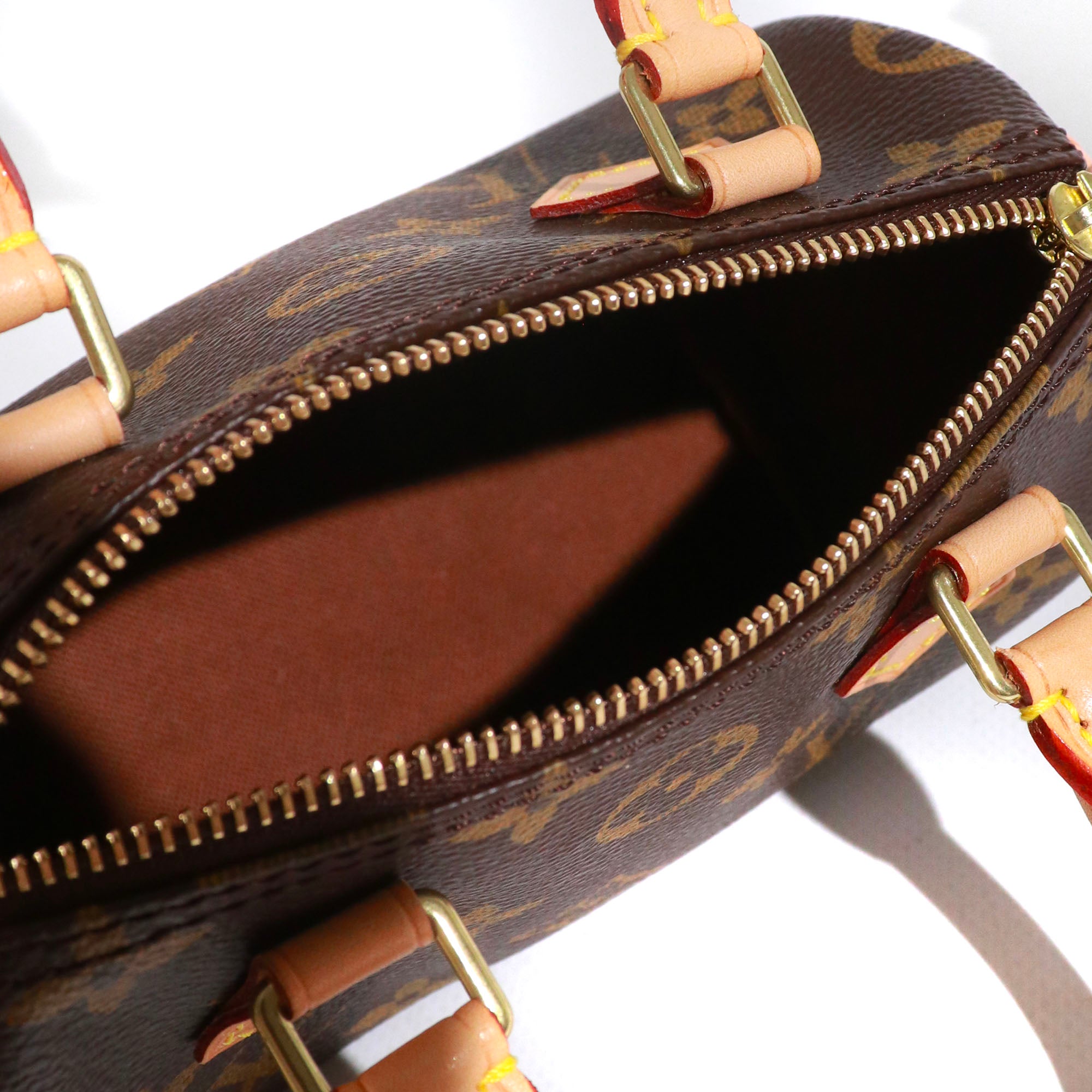 LOUIS VUITTON - Sac à main Nano Speedy en toile monogramme