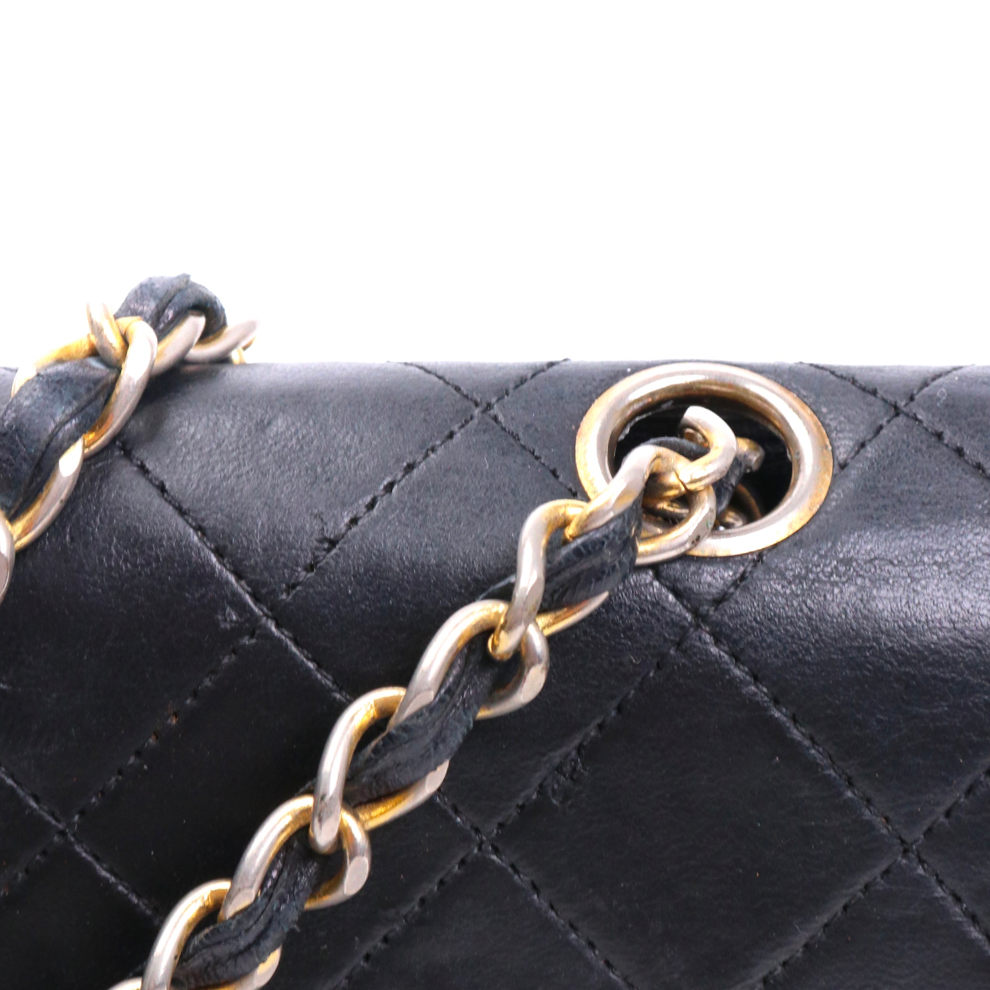 CHANEL - Sac à main Timeless/Classique Chanel simple flap Chanel en cuir lisse noir vintage