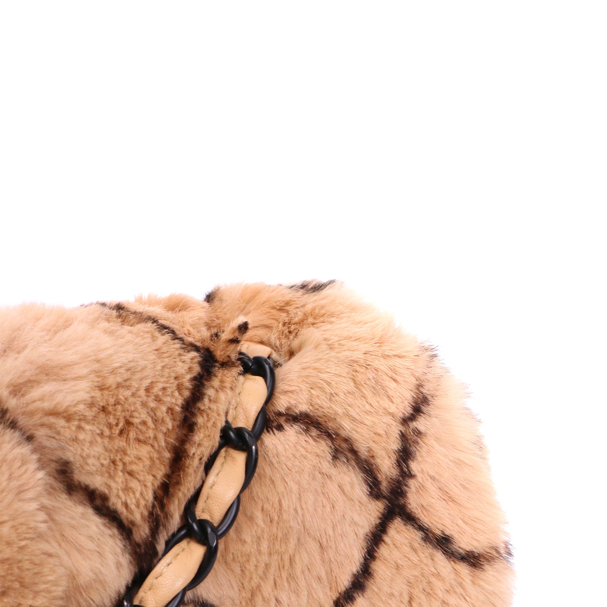 CHANEL - Sac à bandoulière Timeless/Classique Chanel simple flap en fourrure lapin