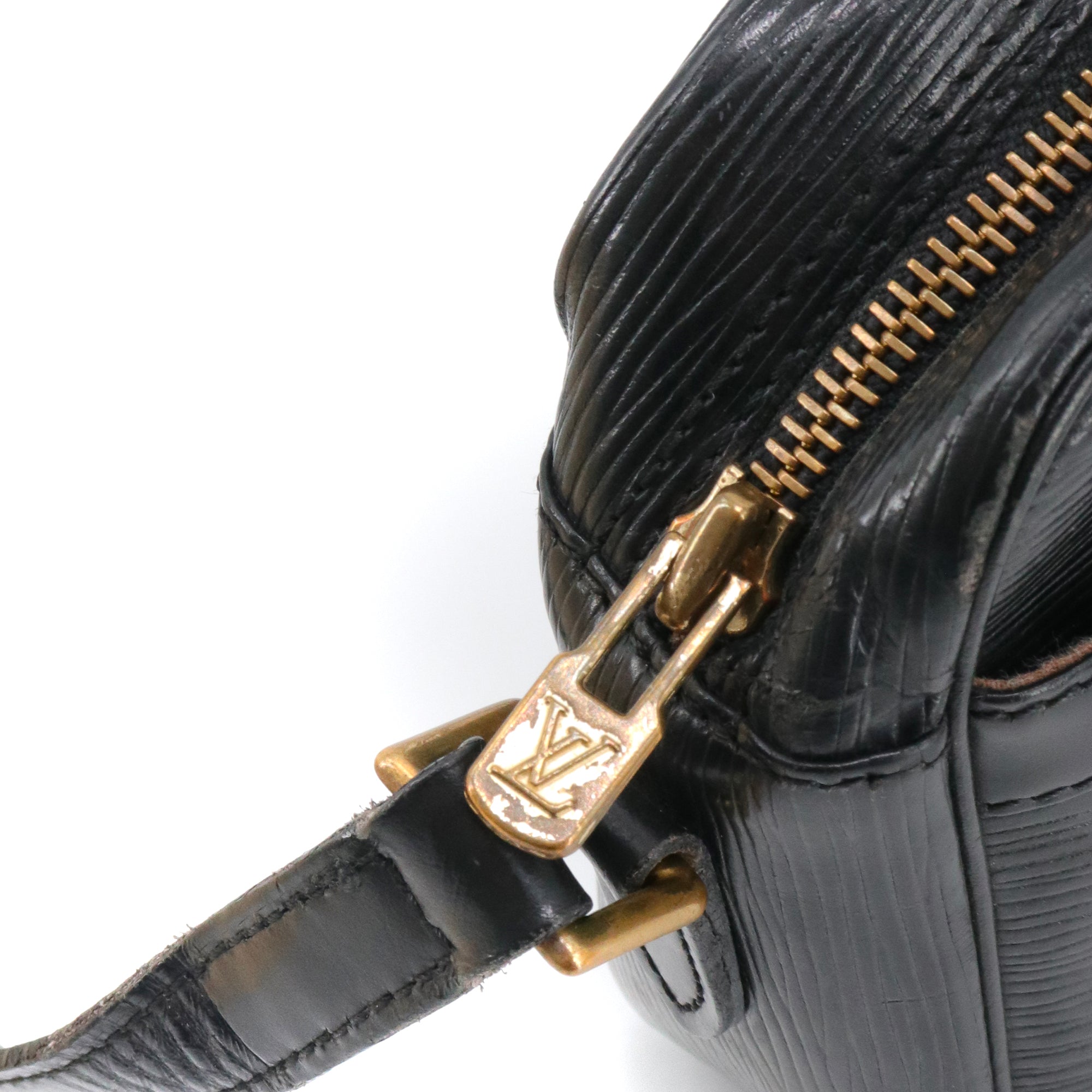 LOUIS VUITTON - Sac à bandoulière Trocadéro Louis Vuitton en cuir épi noir