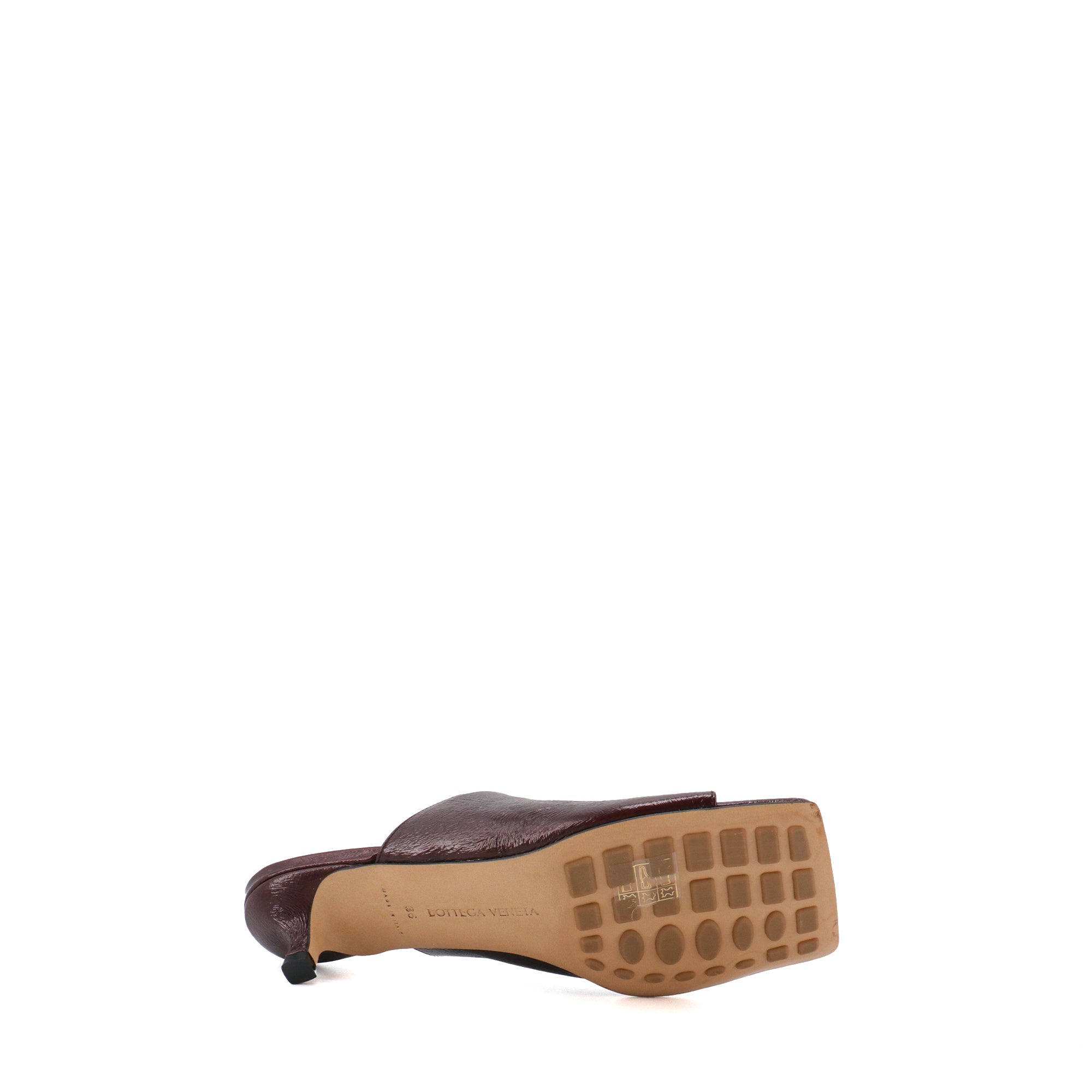 BOTTEGA VENETA - Mules à talon Bottega Veneta en cuir verni bordeaux (T36)