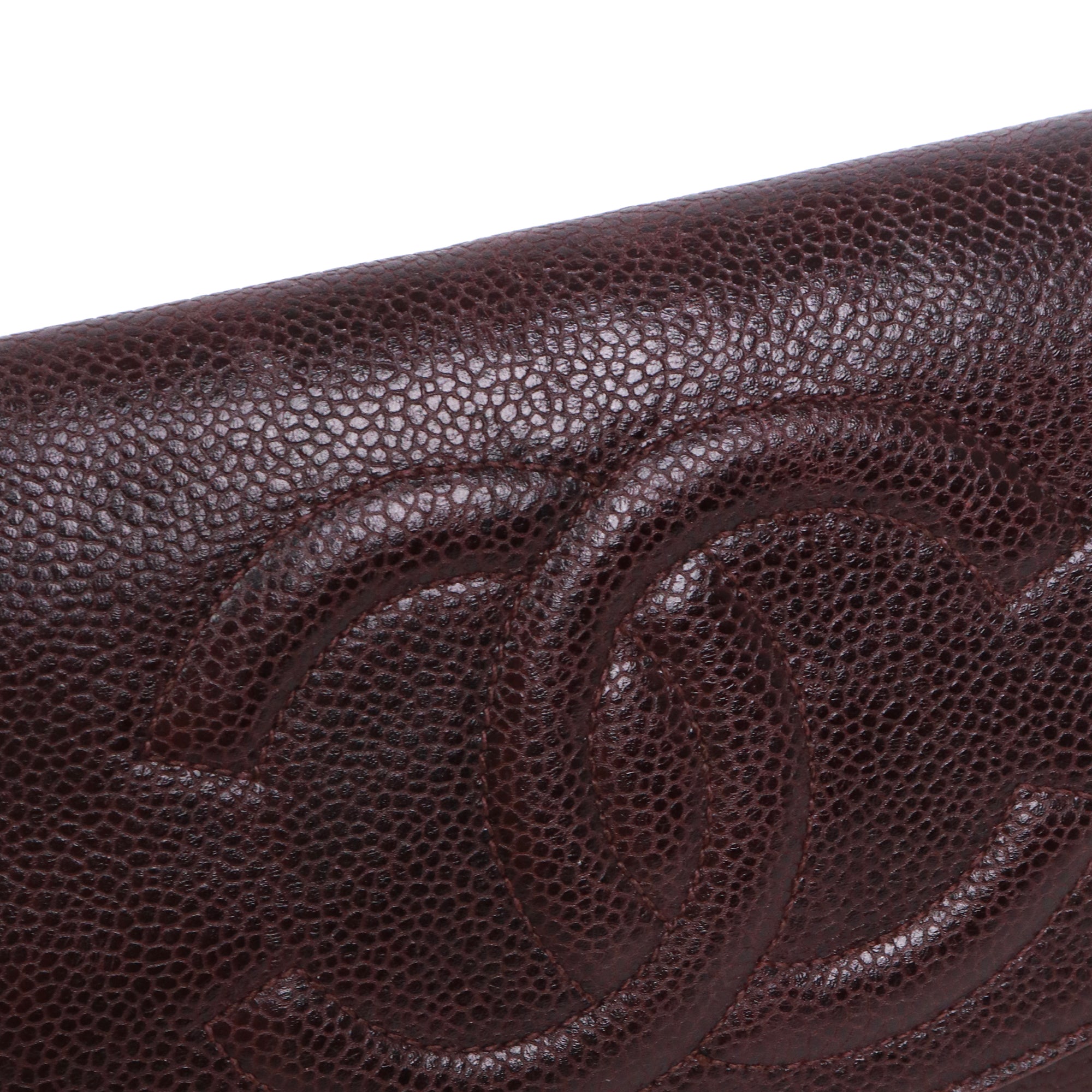 CHANEL - Sac Wallet On Chain Chanel en cuir caviar prune