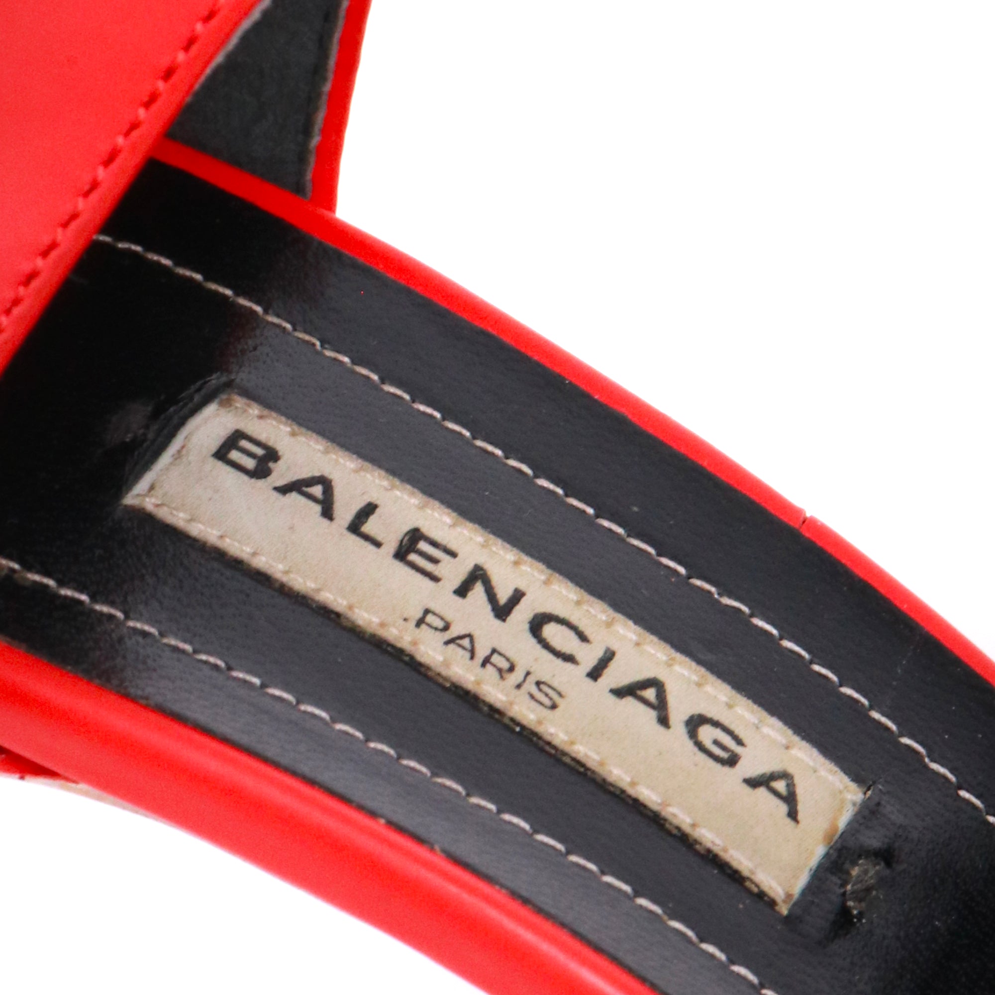 BALENCIAGA - Sandales à talon Balenciaga en néoprène rouge (T39)
