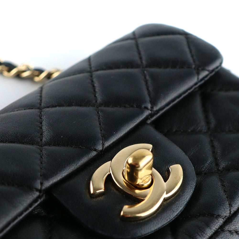 CHANEL - Sac à main Timeless mini édition limitée Valentine's Day