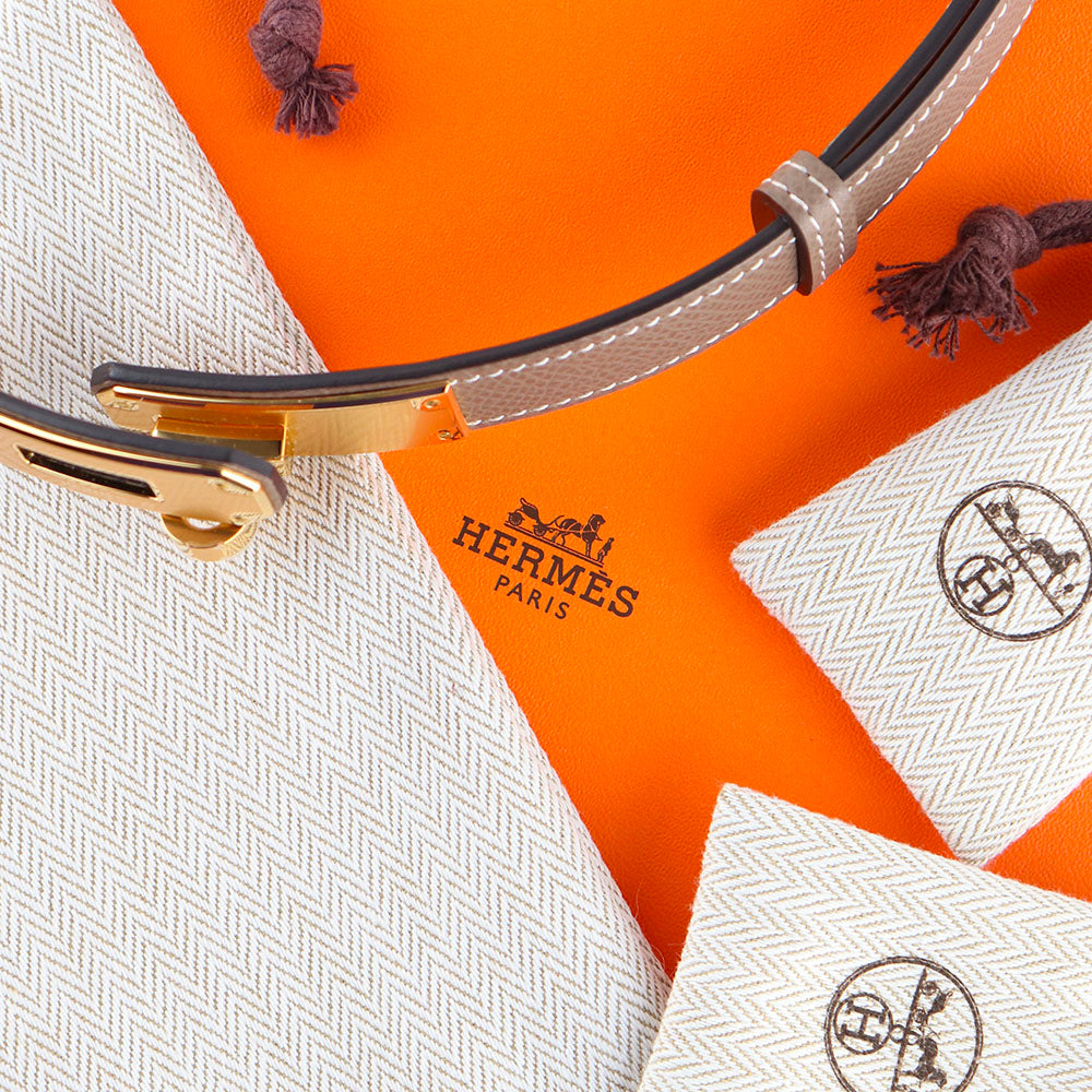 HERMÈS - Ceinture Kelly 18 en cuir epsom étoupe