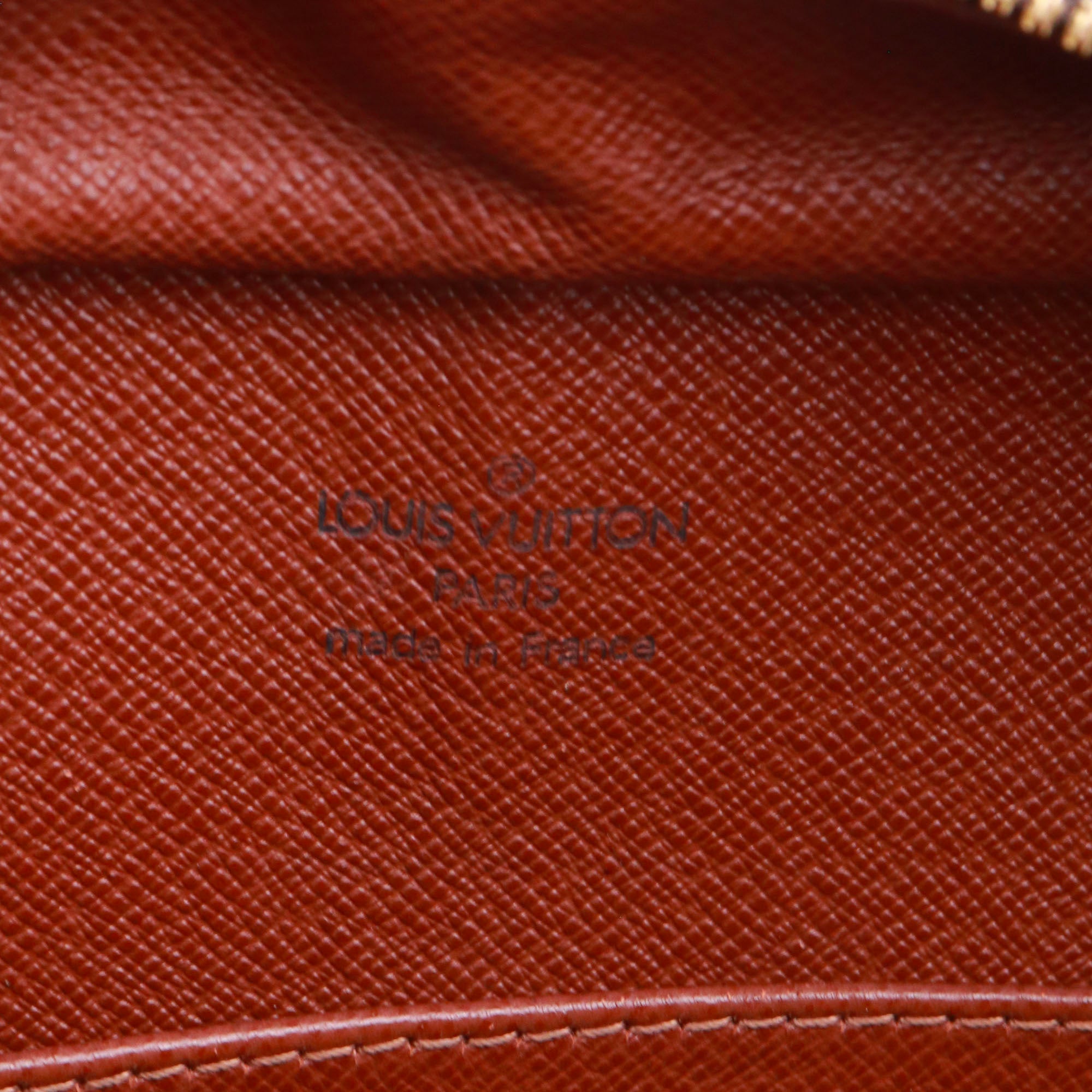 LOUIS VUITTON - Sac à main Cité Louis Vuitton en toile monogrammée vintage