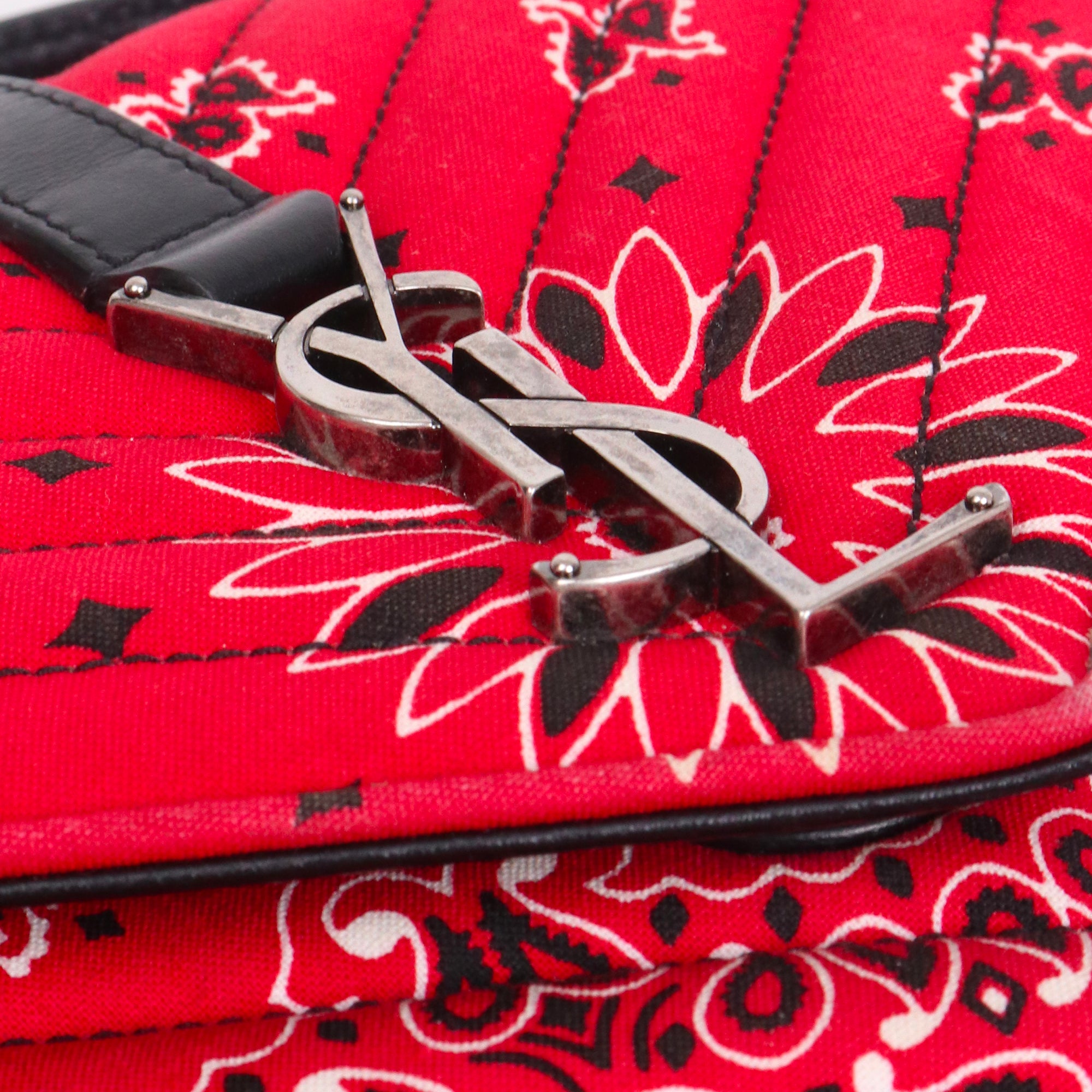 SAINT LAURENT - College Medium shoulder bag in black leather