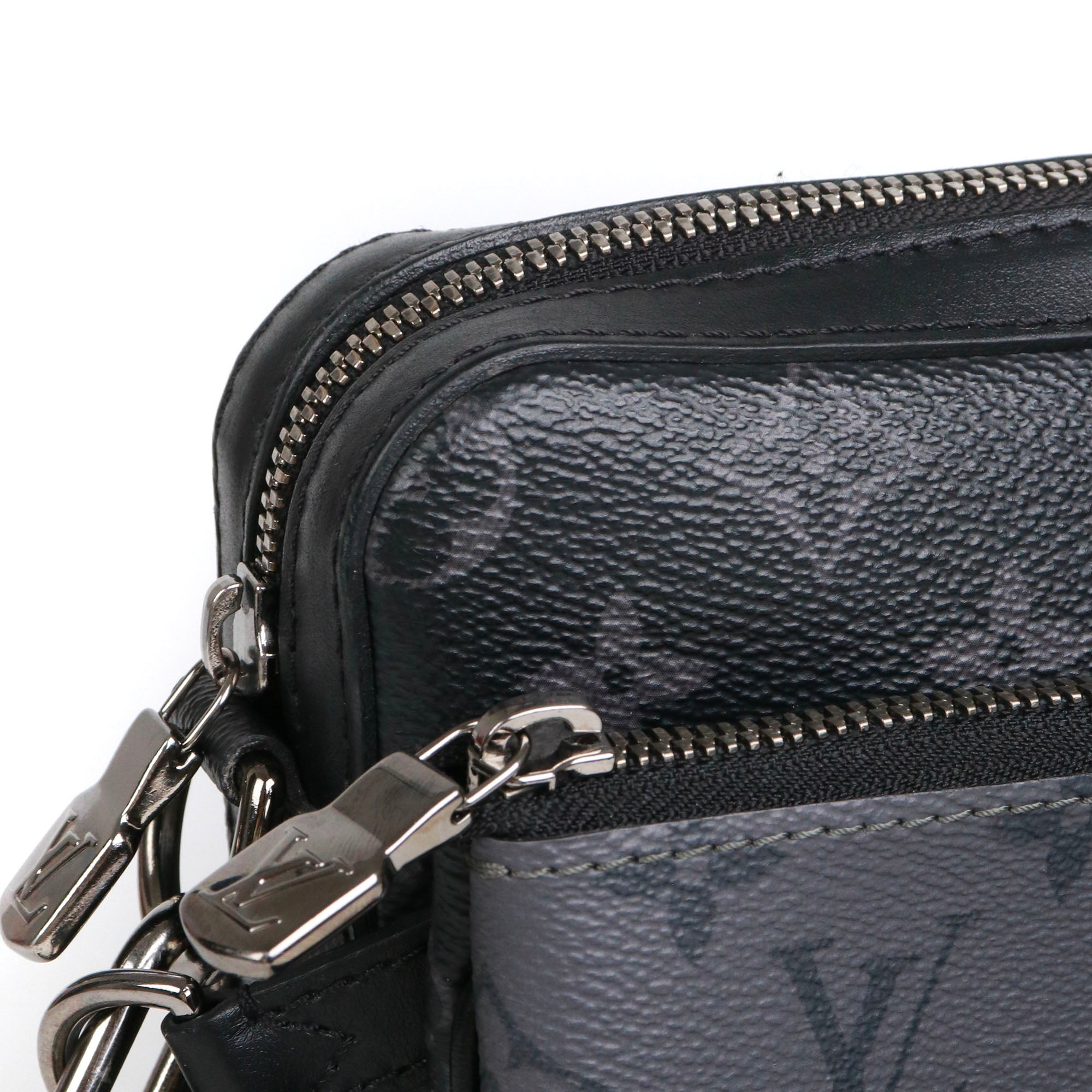 LOUIS VUITTON - Sac à bandoulière Trio Messenger Louis Vuitton en toile enduite monogramme éclipse