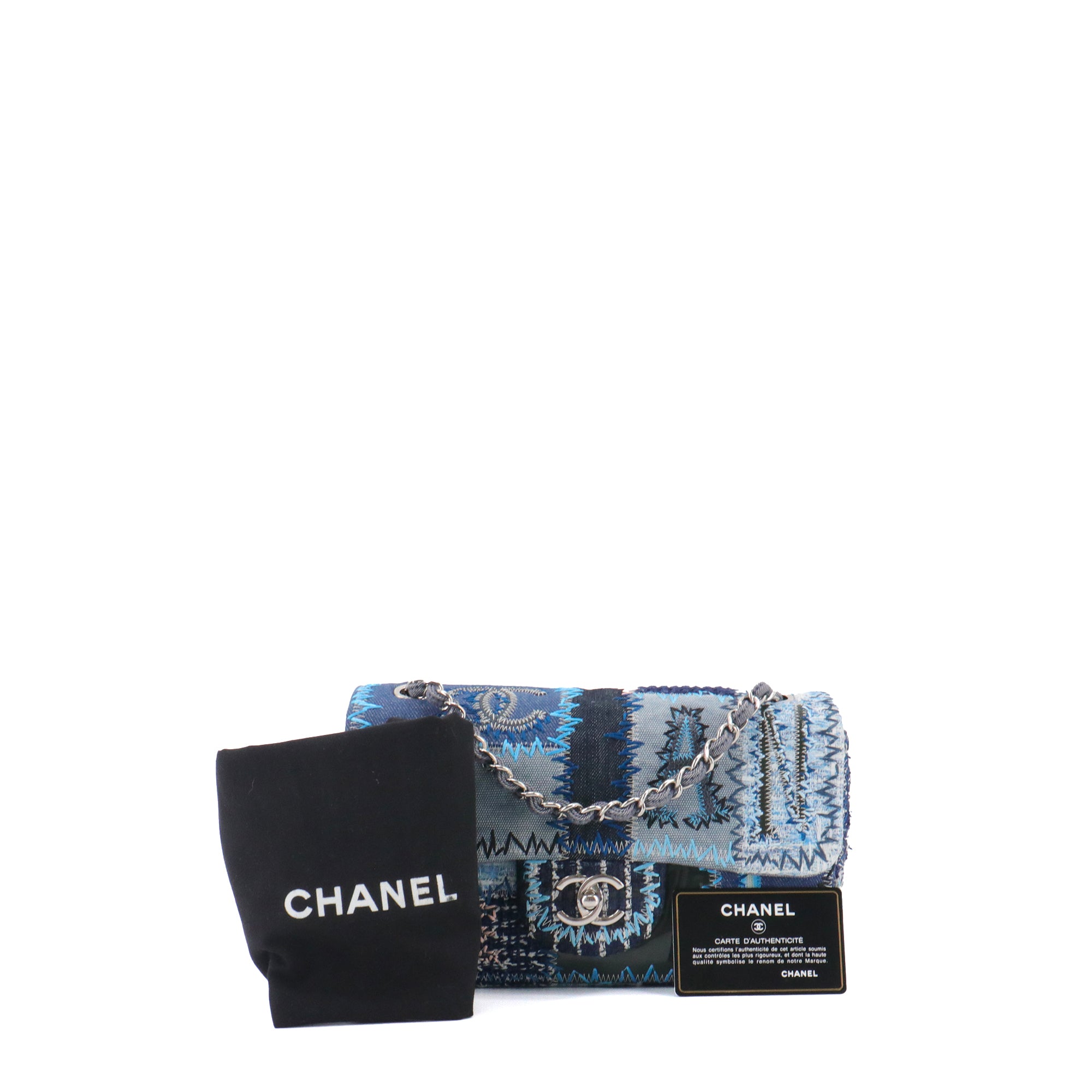 CHANEL - Sac à main Classique/Timeless Chanel simple flap Chanel en patchwork denim