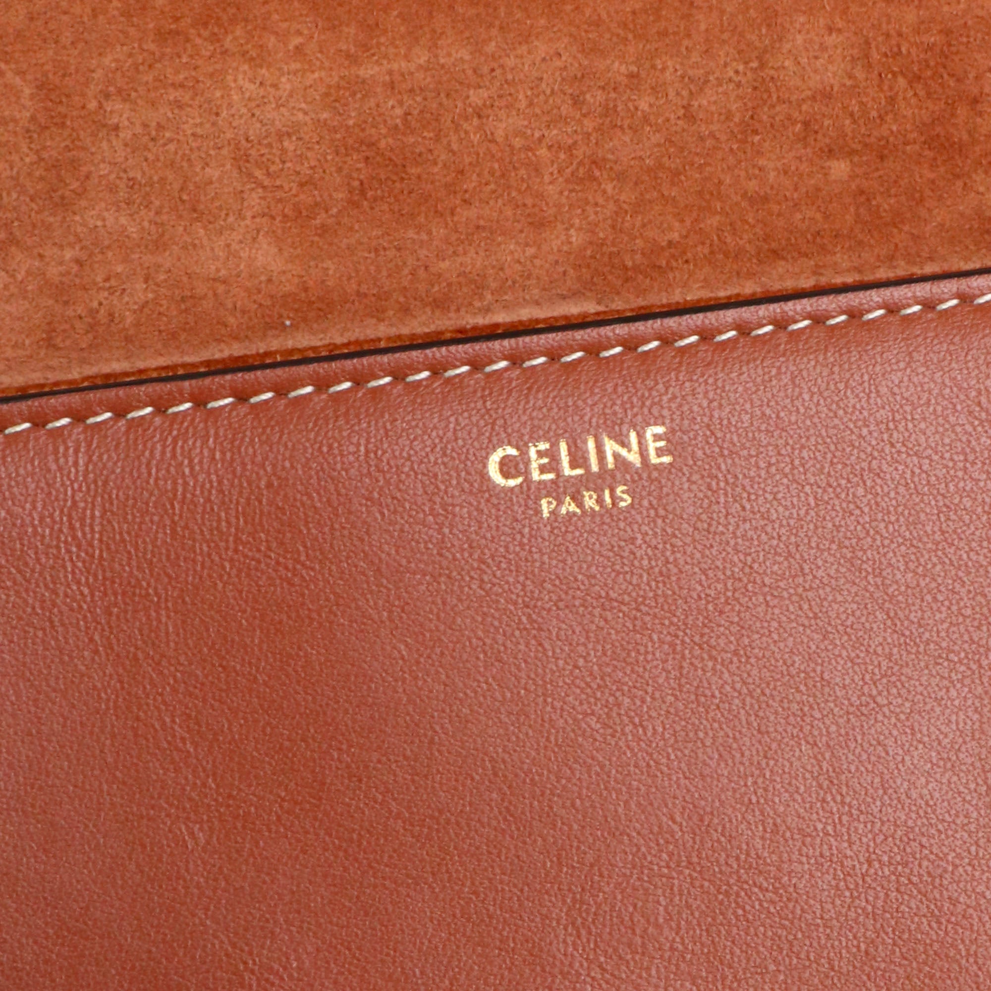 CELINE - Sac à bandoulière Soft 16 Teen Celine en cuir lisse marron