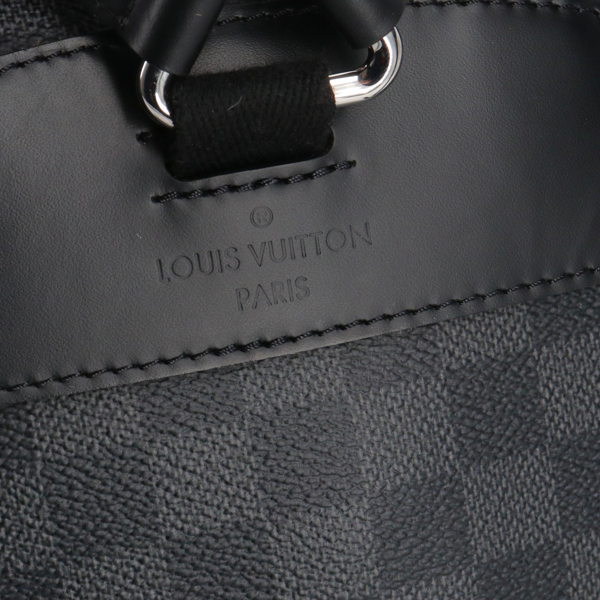 LOUIS VUITTON - Sac à dos Josh Louis Vuitton en cuir noir et toile damier graphite
