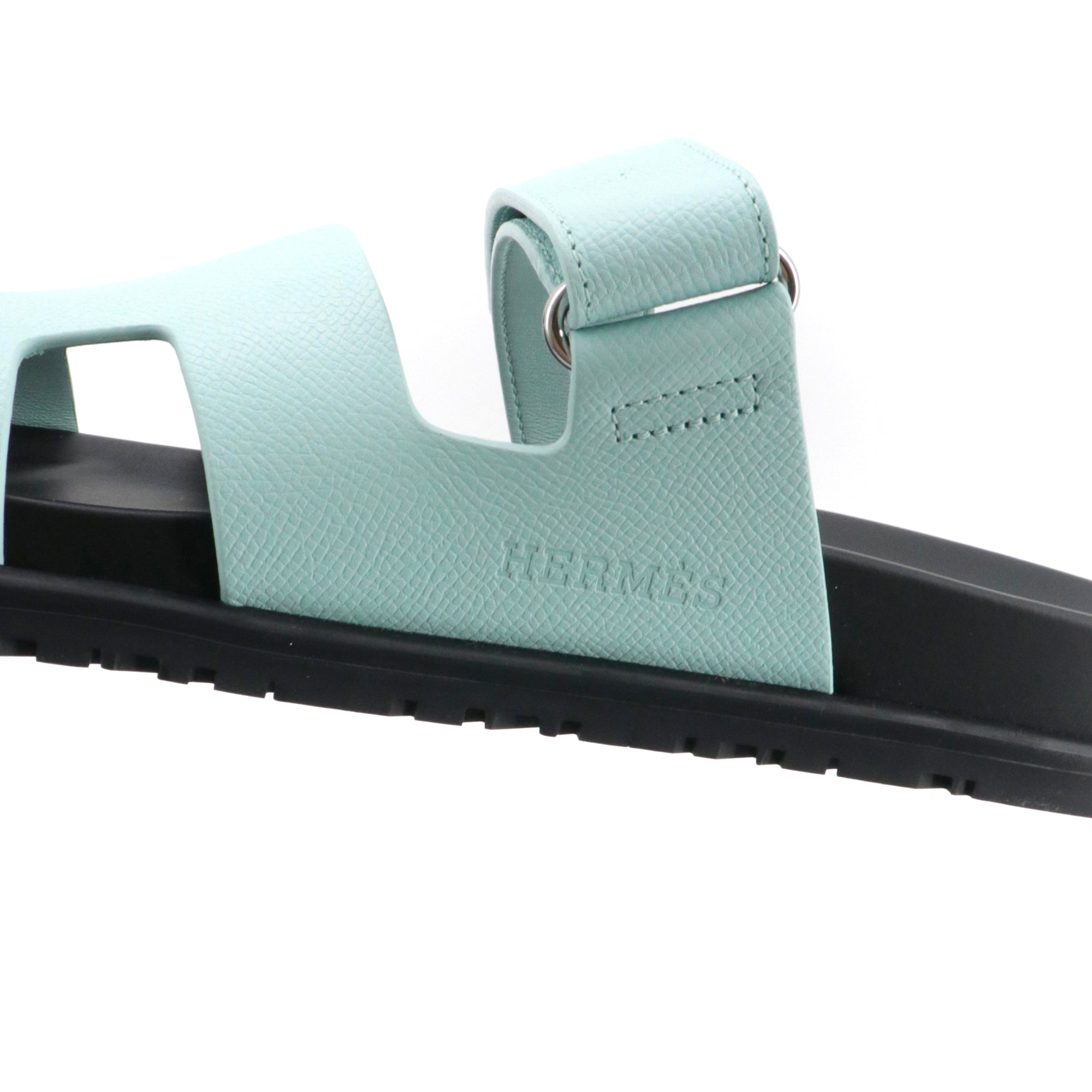 HERMÈS - Sandales Chypre Hermès en cuir epsom bleu cristaux (T41.5)
