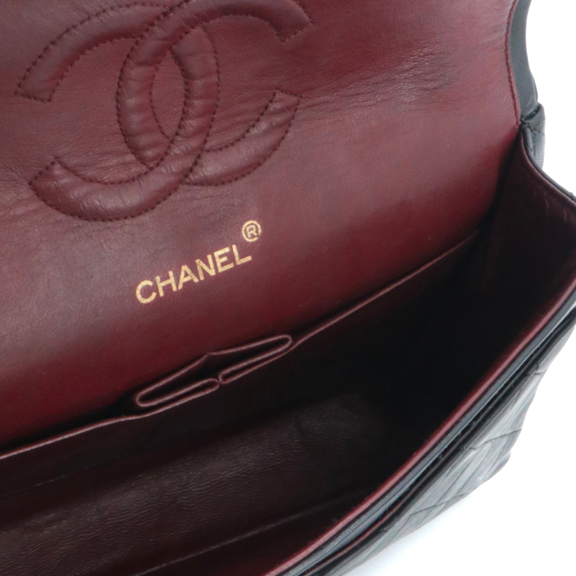 CHANEL - Sac à main Classique/Timeless Chanel 11.12 double flap Chanel en cuir lisse noir vintage
