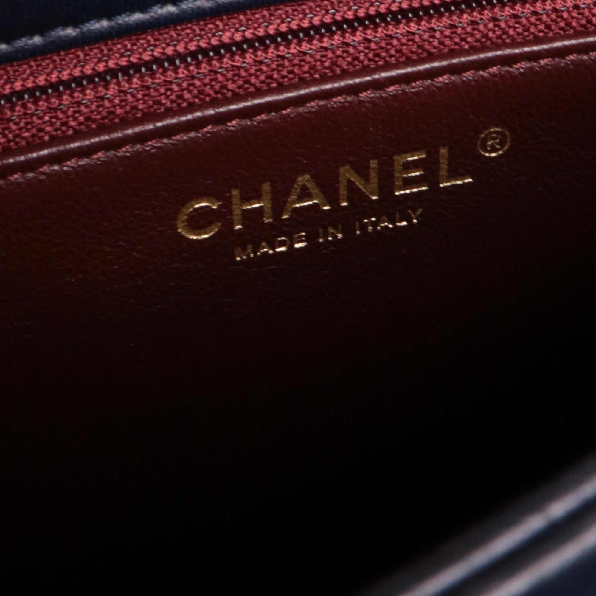 CHANEL - Trendy CC small handbag in navy blue leather