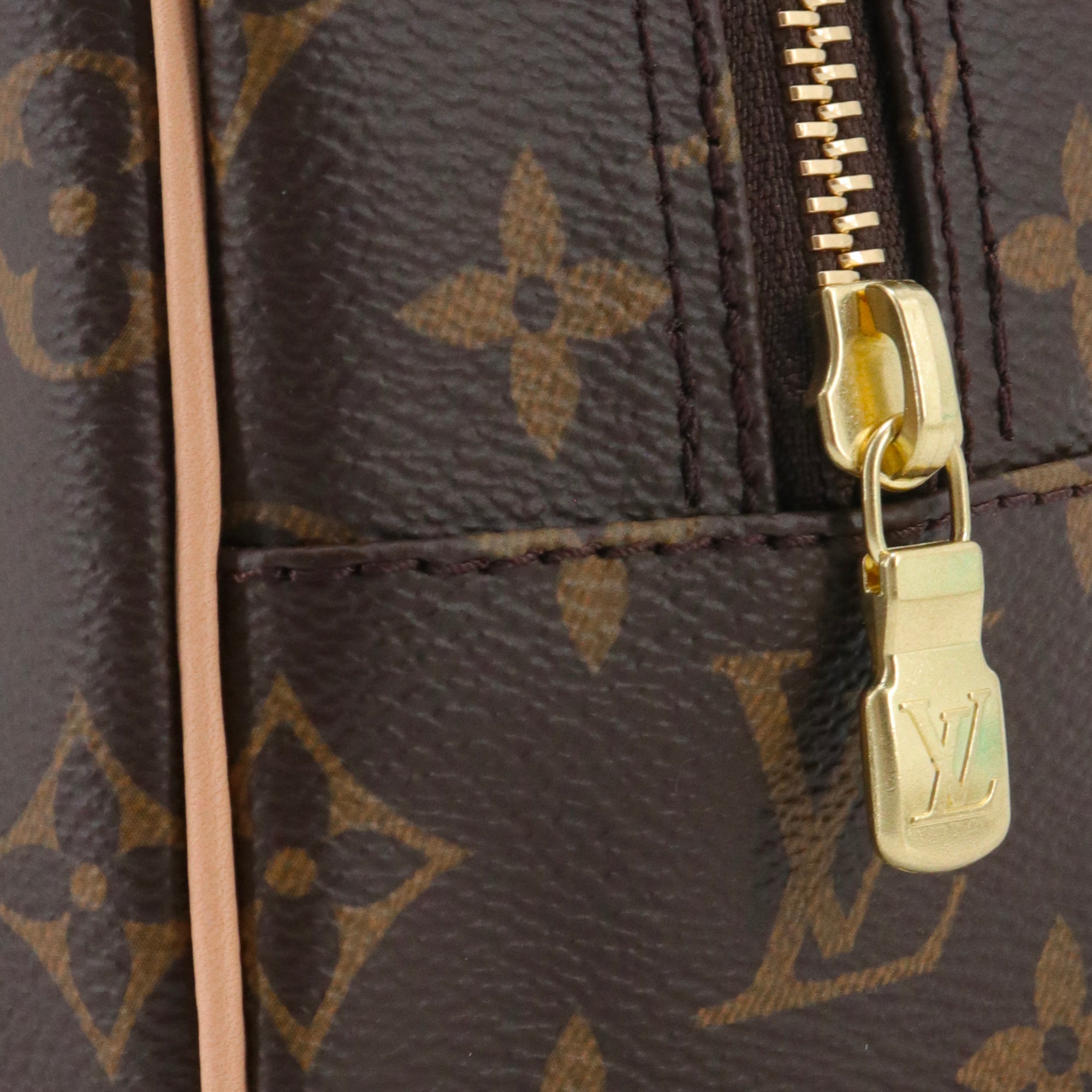 LOUIS VUITTON - Trousse de Toilette 25 Louis Vuitton en toile monogrammée