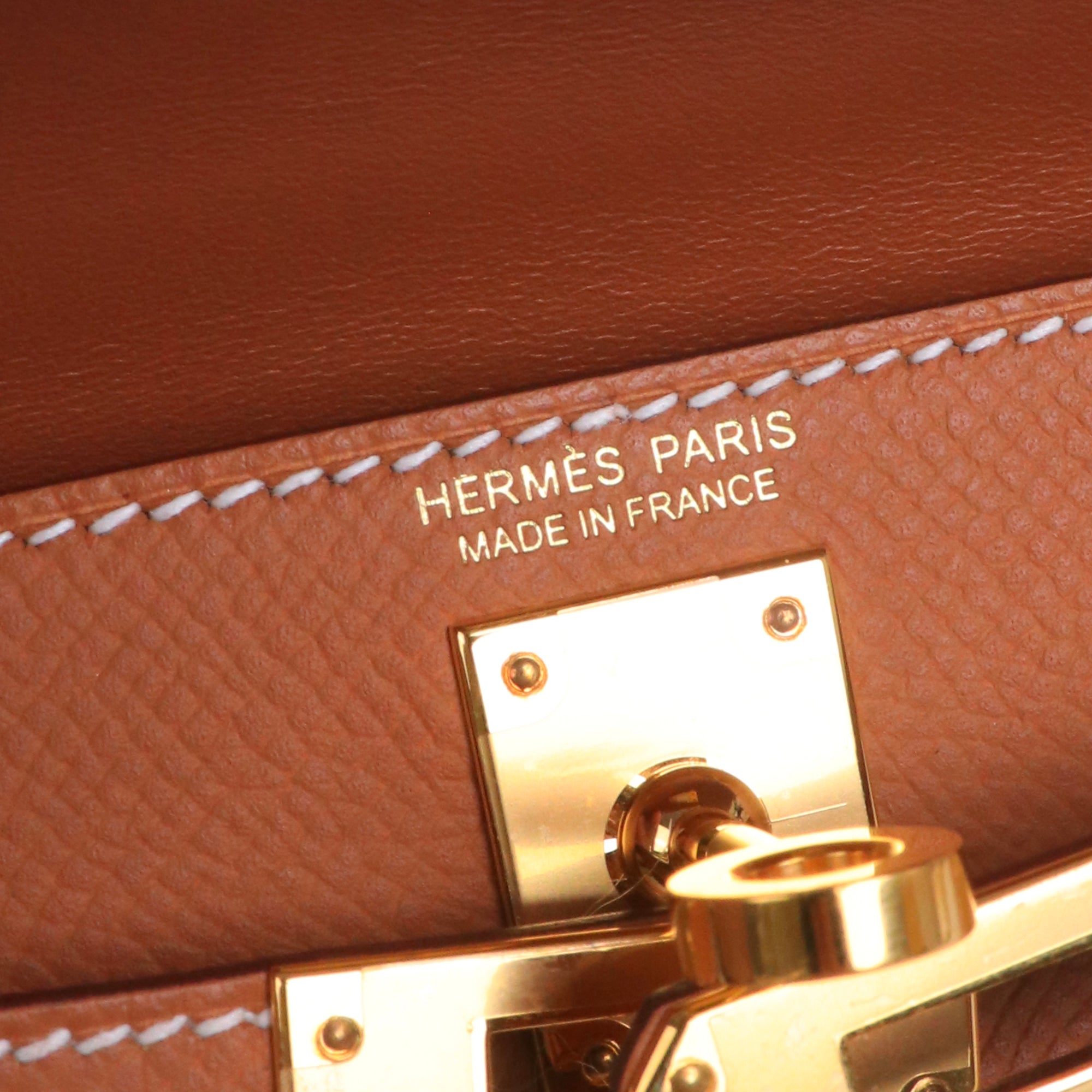 HERMÈS - Kelly 28 shoulder bag in togo leather