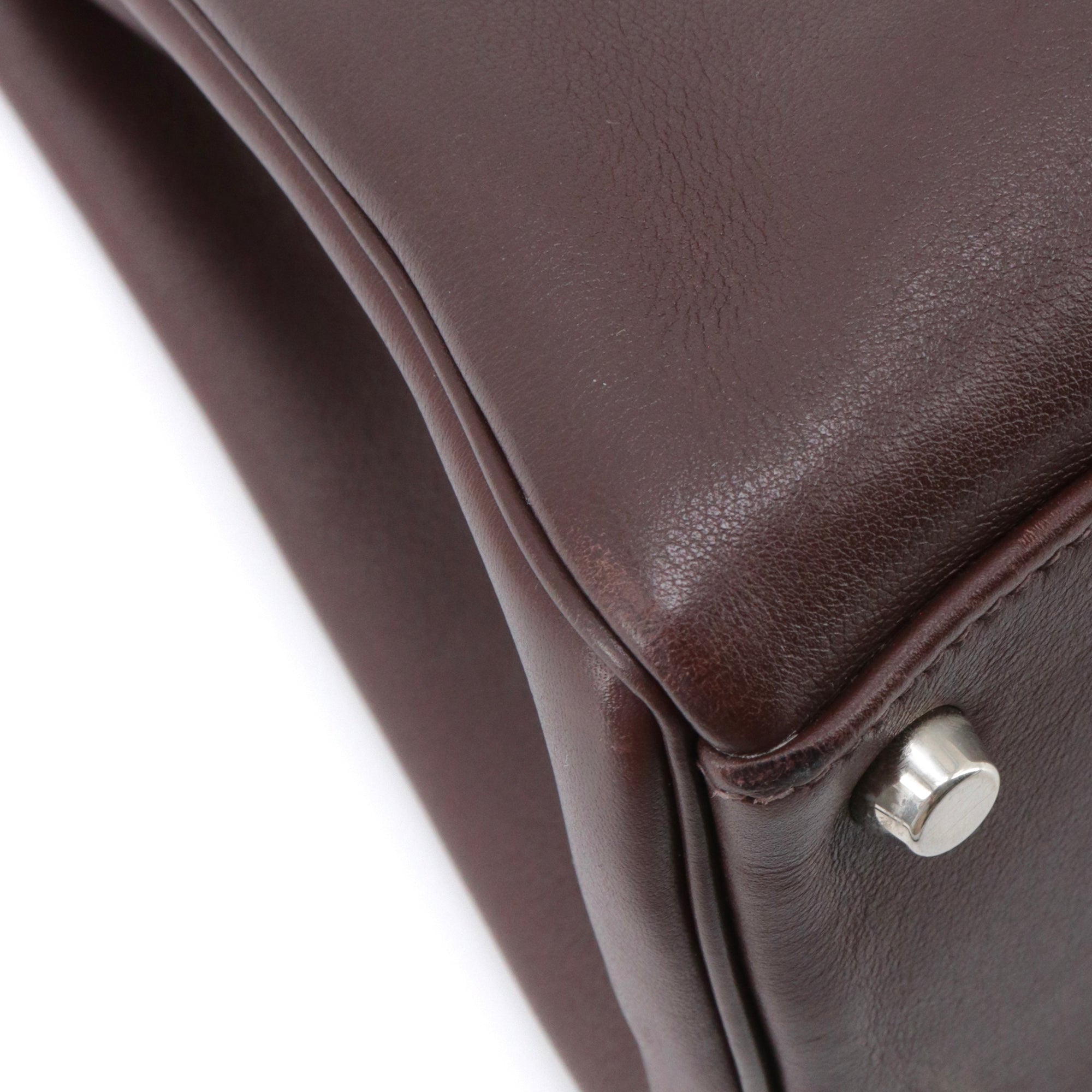 HERMÈS - Sac à main Kelly 32 Hermès en cuir evergrain cacao