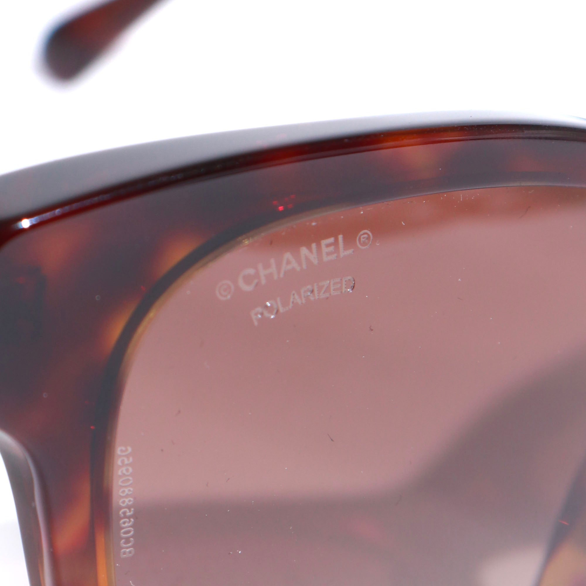 CHANEL - CC sunglasses with tortoiseshell pattern