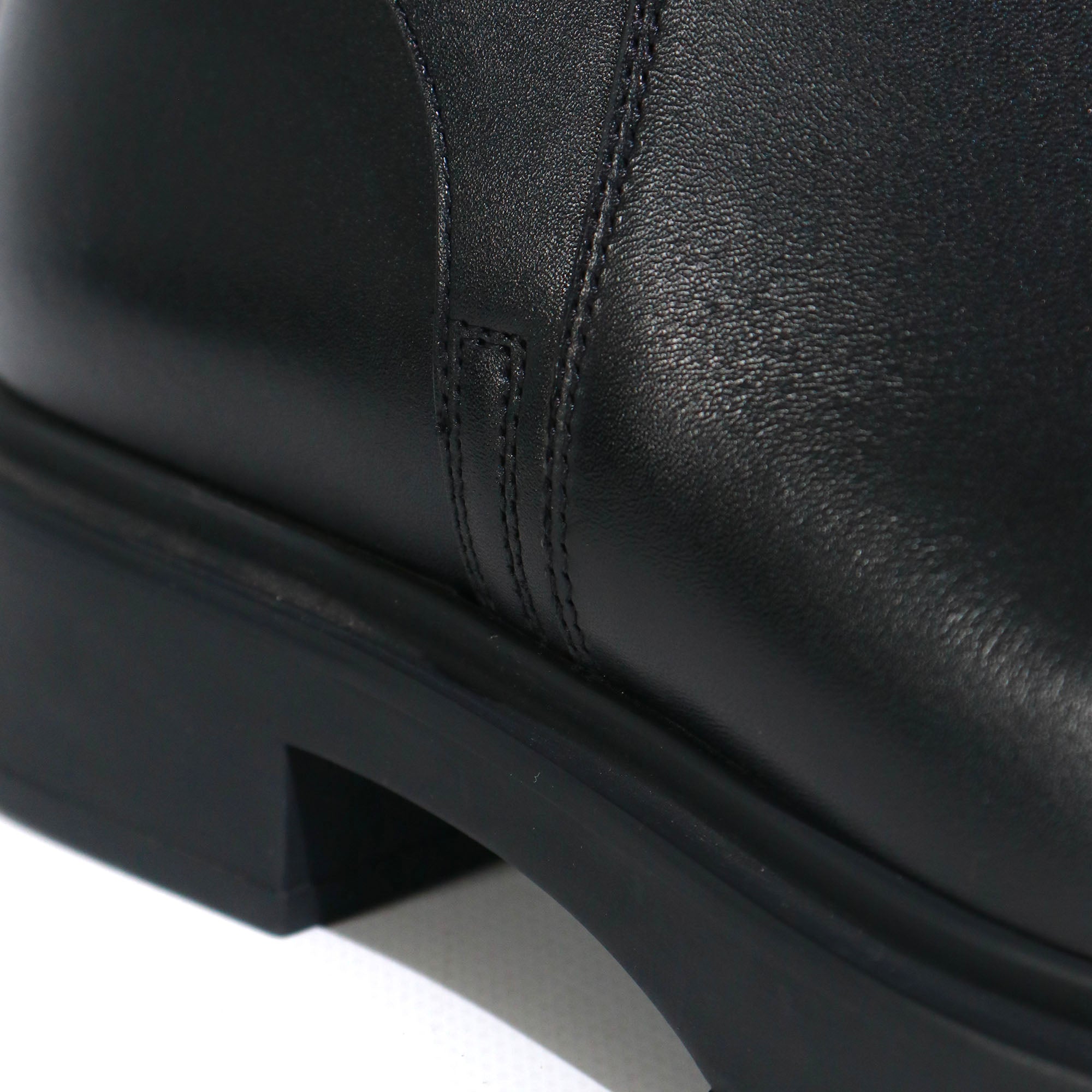 HERMÈS - Bottines Veo Hermès en cuir noir (T39,5)