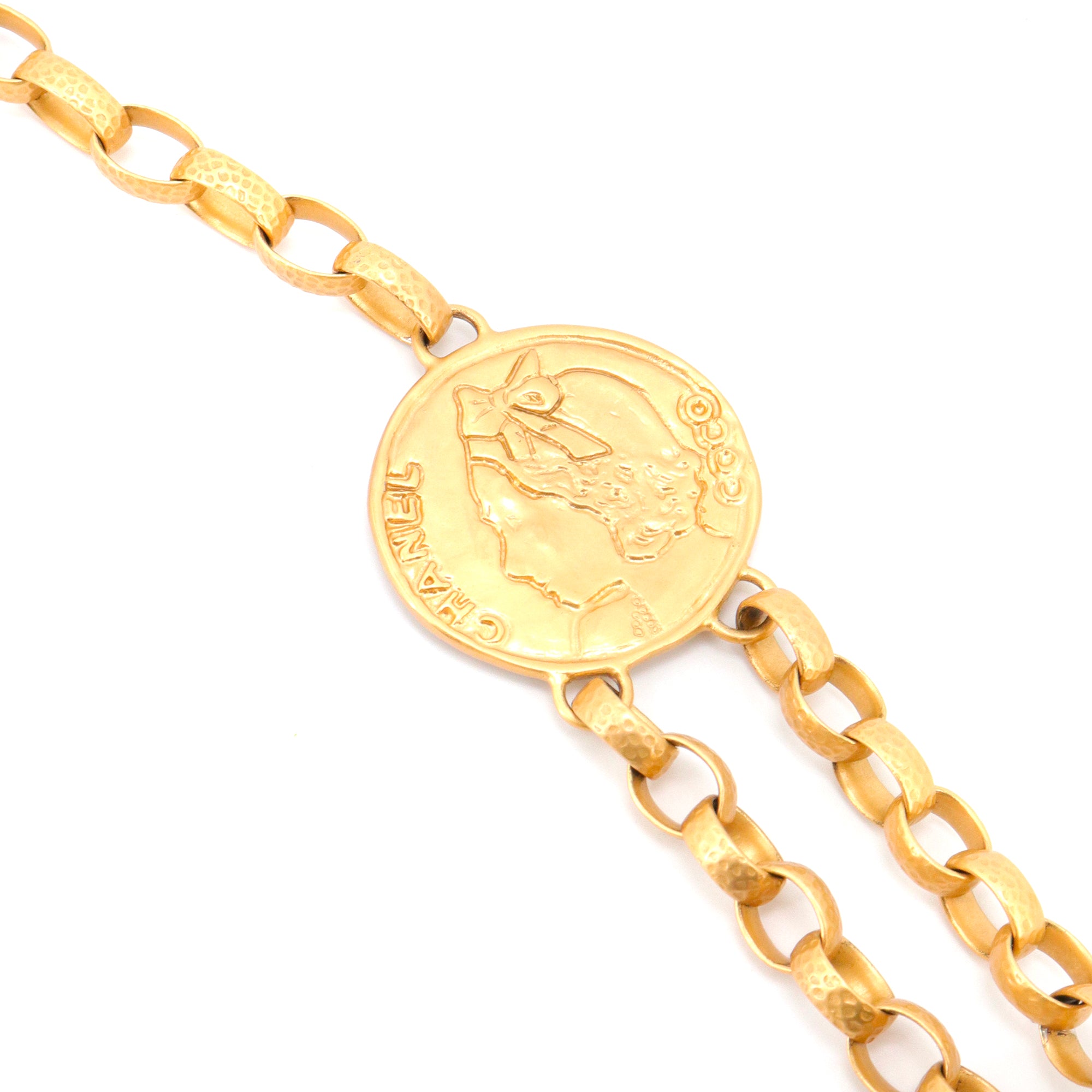 CHANEL - Sac à bandoulière Timeless CC Coin Chanel en cuir lisse noir