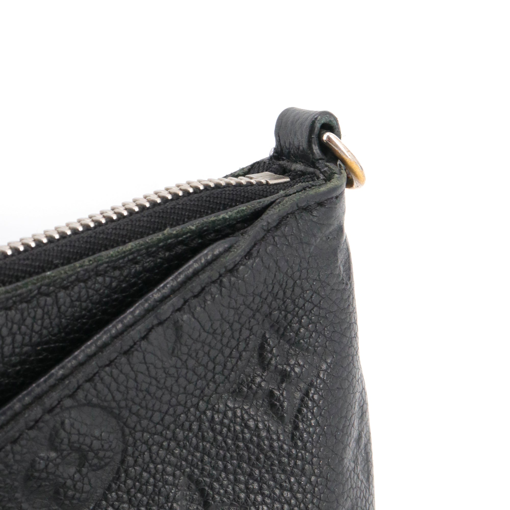 LOUIS VUITTON - Sac à bandoulière Pallas Louis Vuitton en cuir empreinte noir