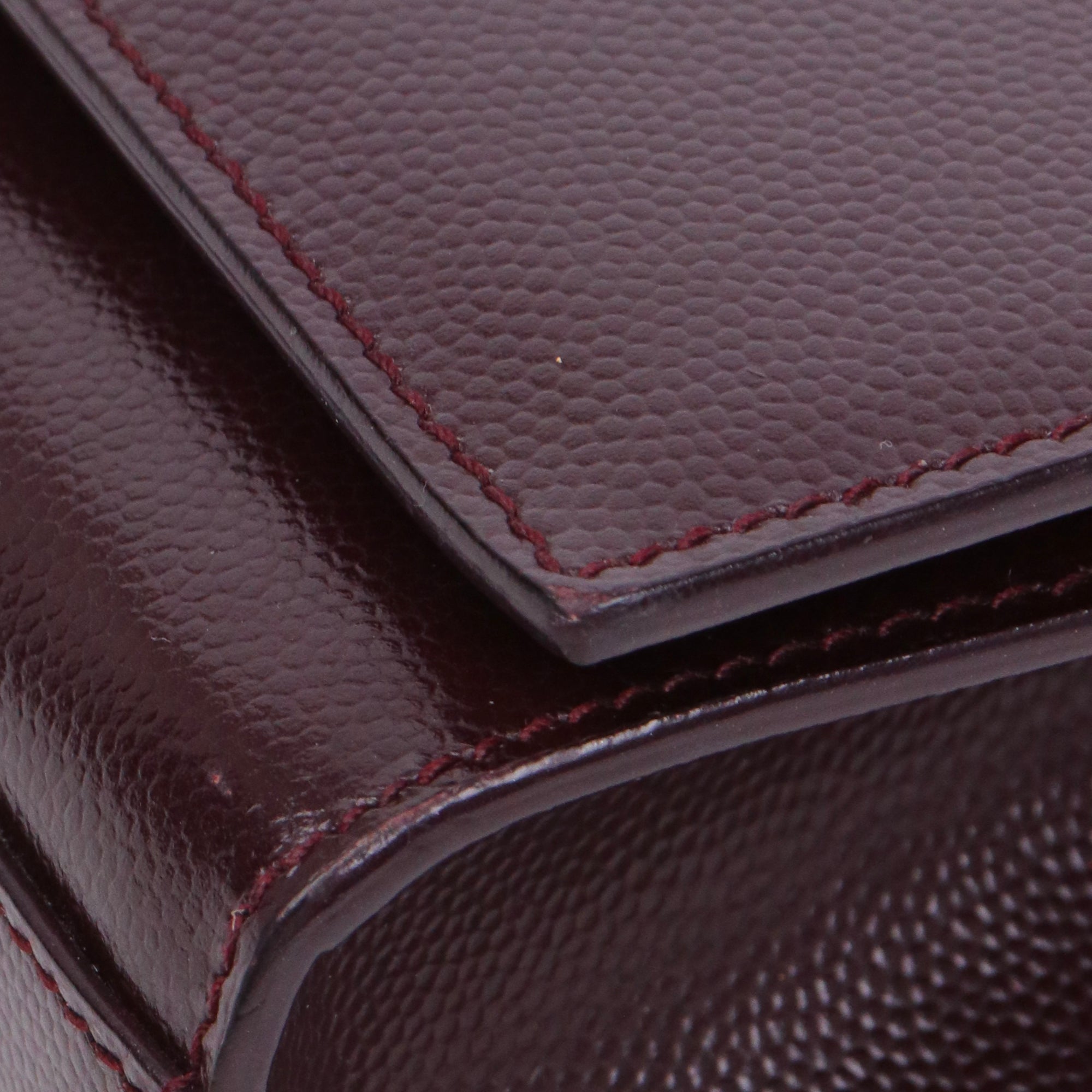 SAINT LAURENT - Sac à bandoulière Kate mini Saint Laurent cuir grainé bordeaux
