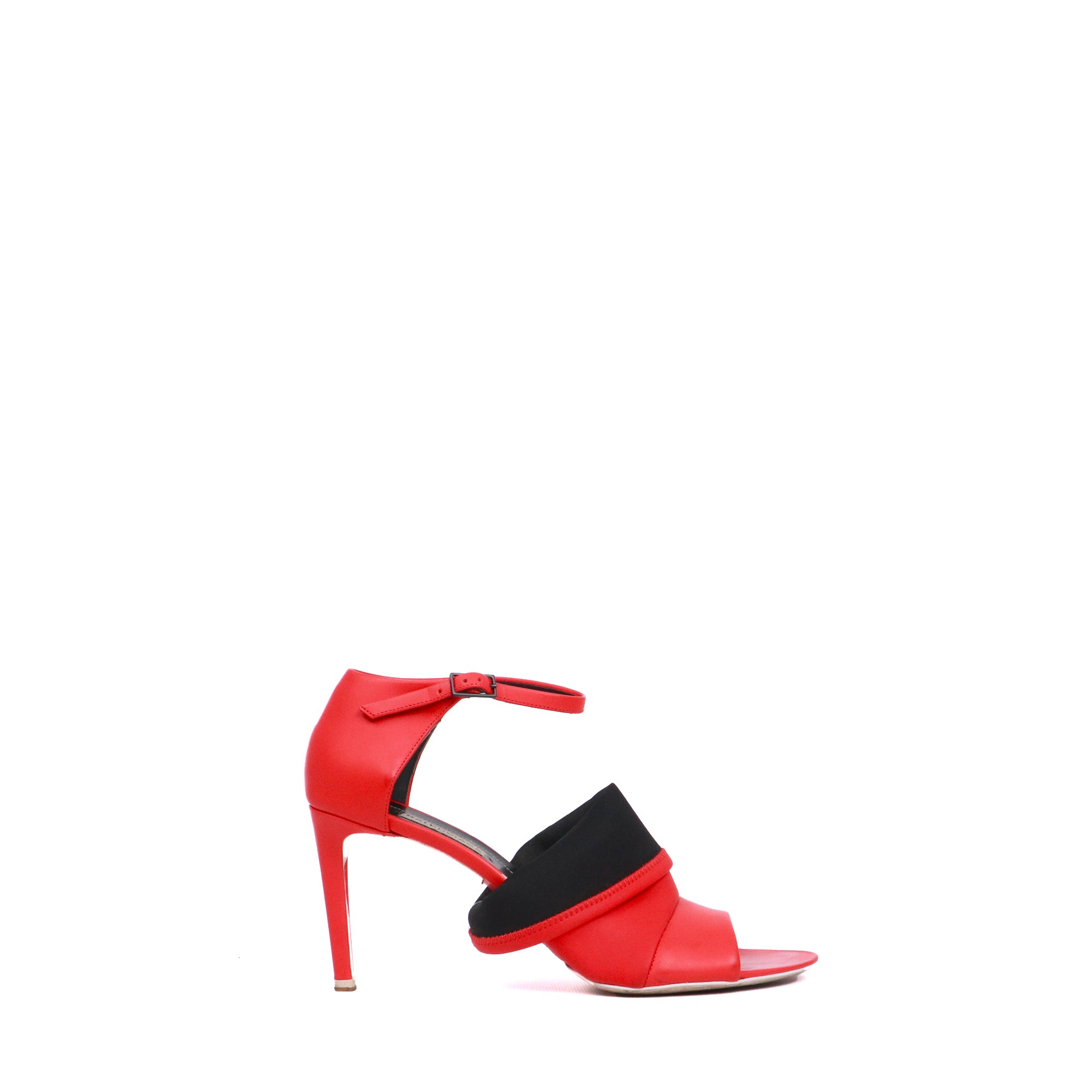 BALENCIAGA - Sandales à talon Balenciaga en néoprène rouge (T39)