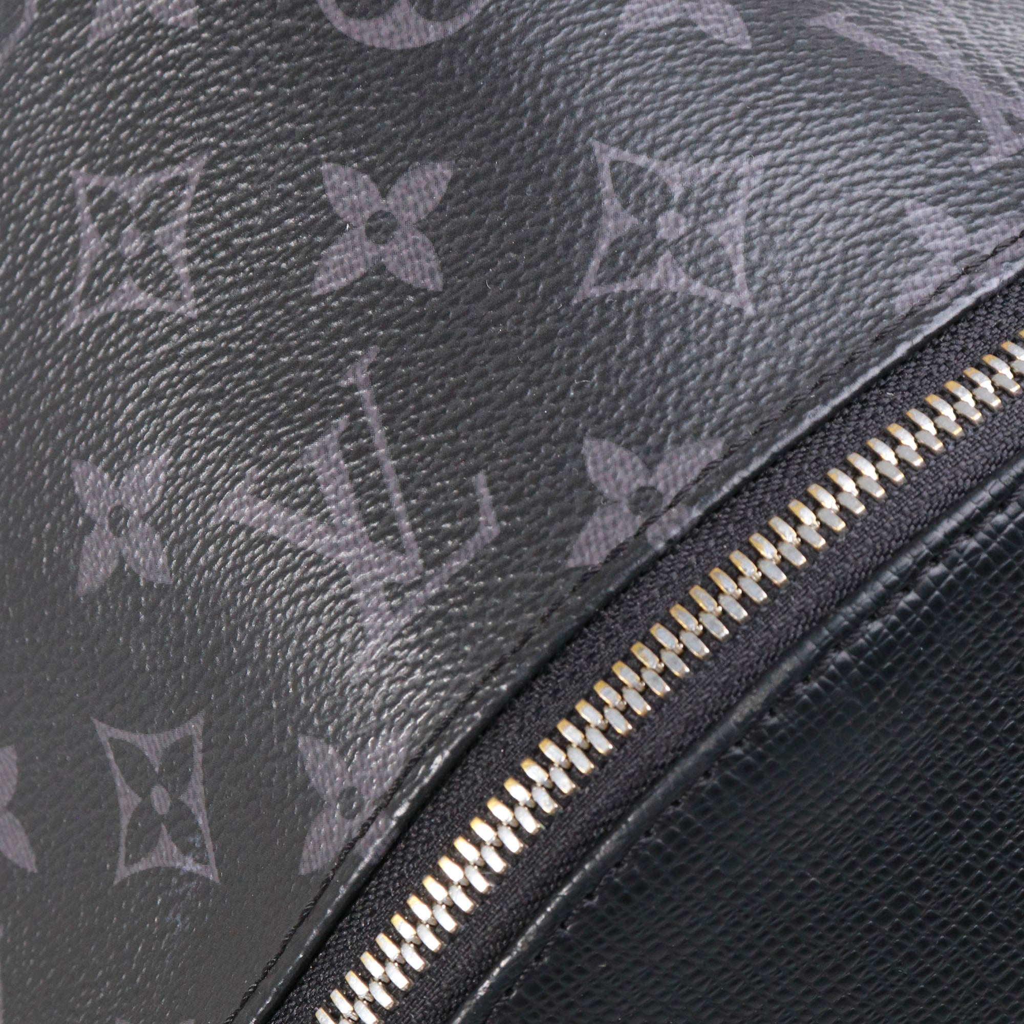 LOUIS VUITTON - Sac à dos Discovery MM Louis Vuitton en cuir noir et toile monogramme eclipse