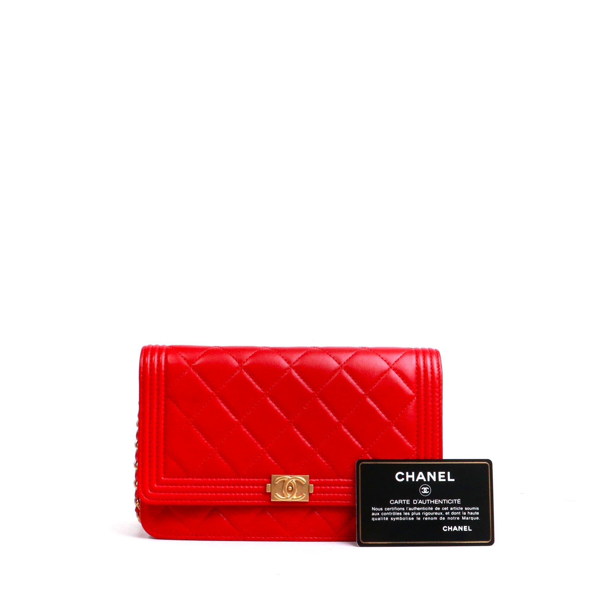 CHANEL - Sac à bandoulière Wallet On Chain Boy Chanel en cuir lisse rouge