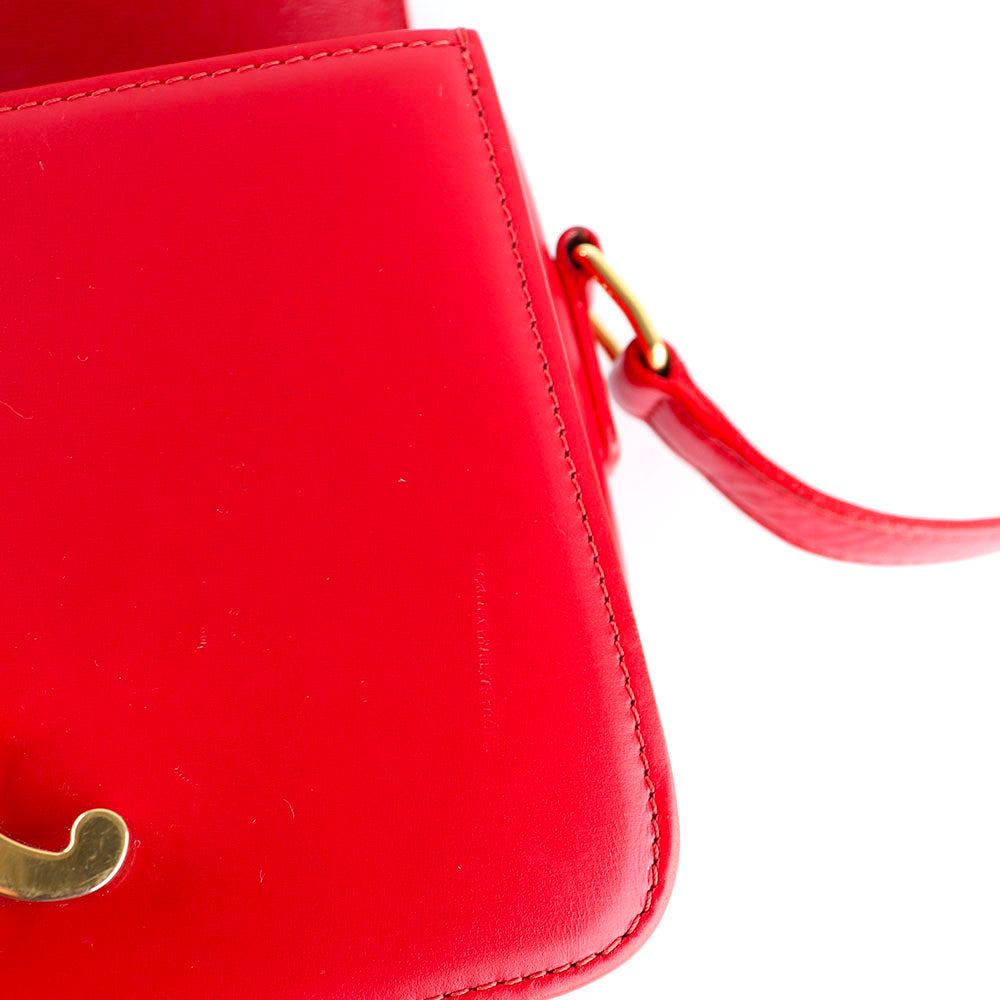 CELINE - Sac à bandoulière Triomphe teen en cuir rouge
