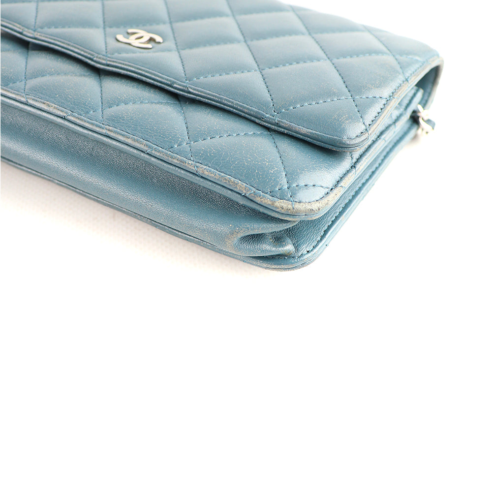 CHANEL - Sac Wallet On Chain Timeless en cuir bleu gris